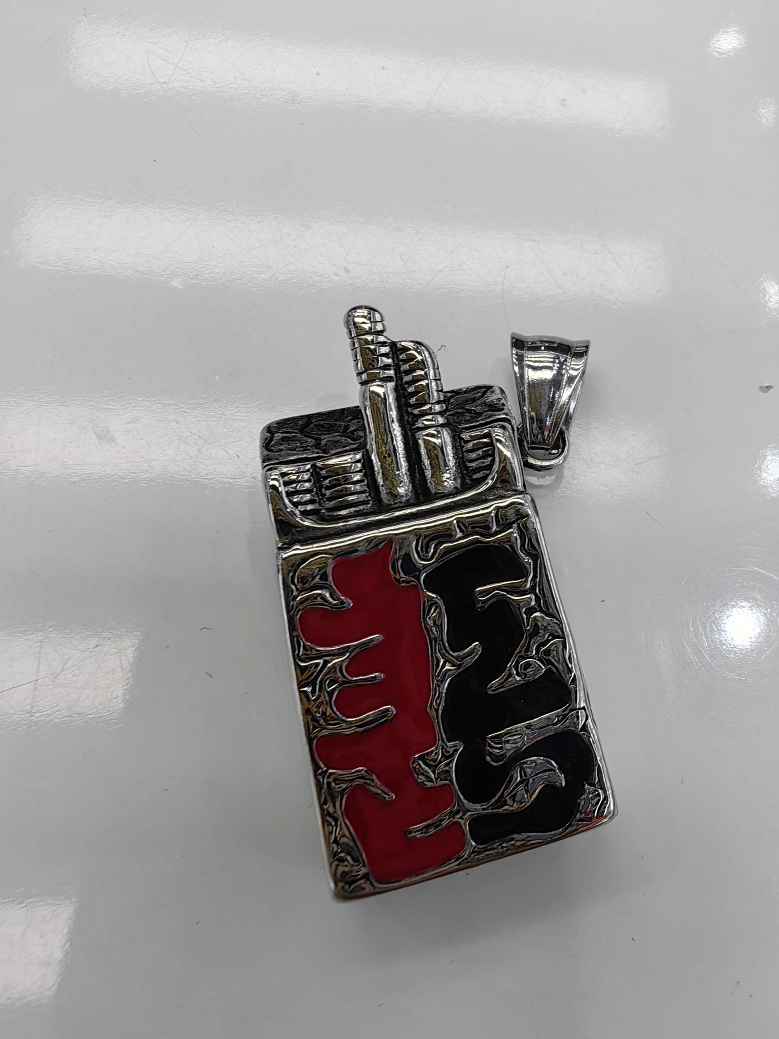 打火机吊坠饰品项饰 双色善恶吊坠不锈钢吊坠配件 时尚耐用不褪色