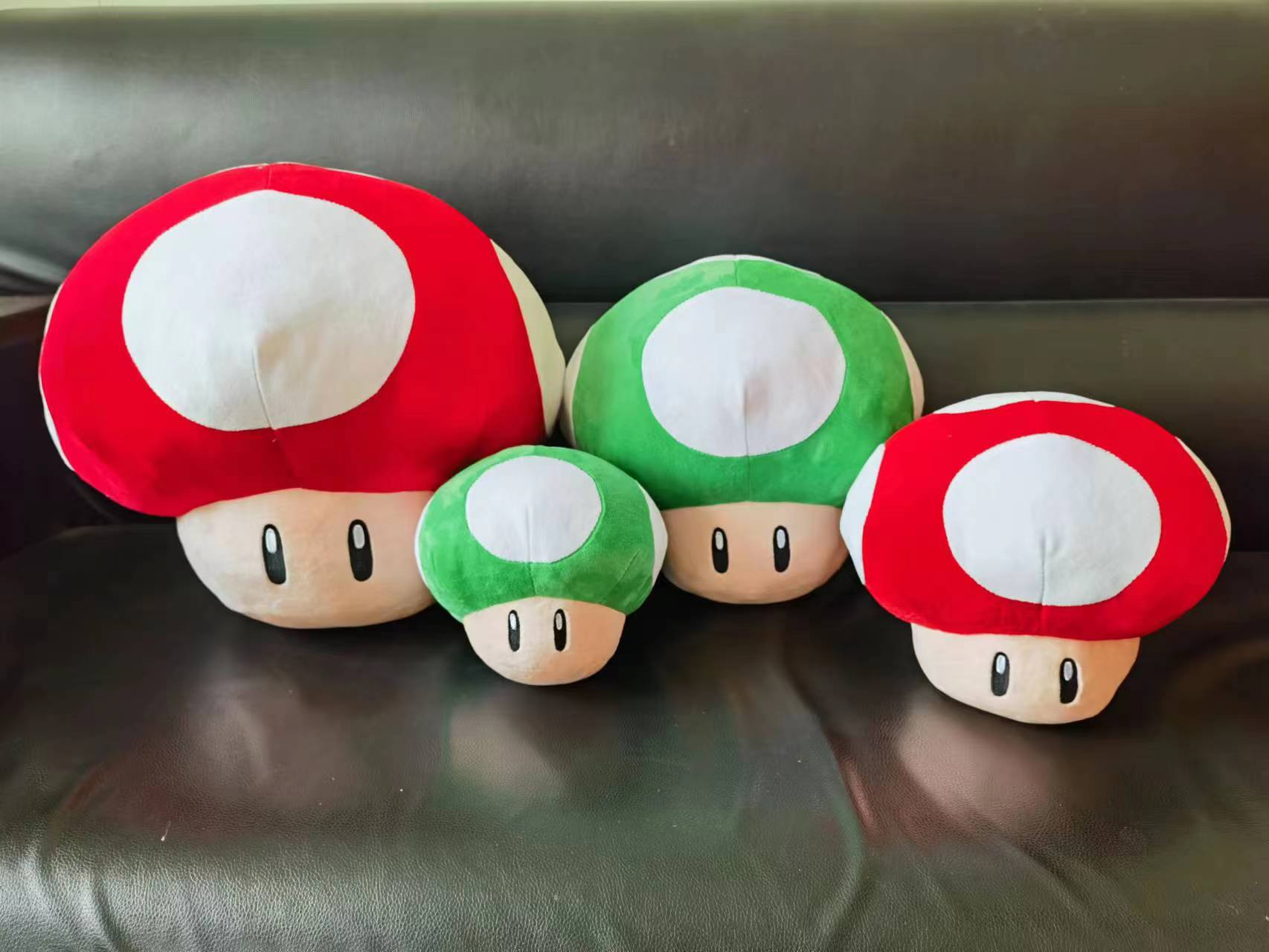 Super Mario Mushroom plush toy doll, decorative mushroom man throw pillow