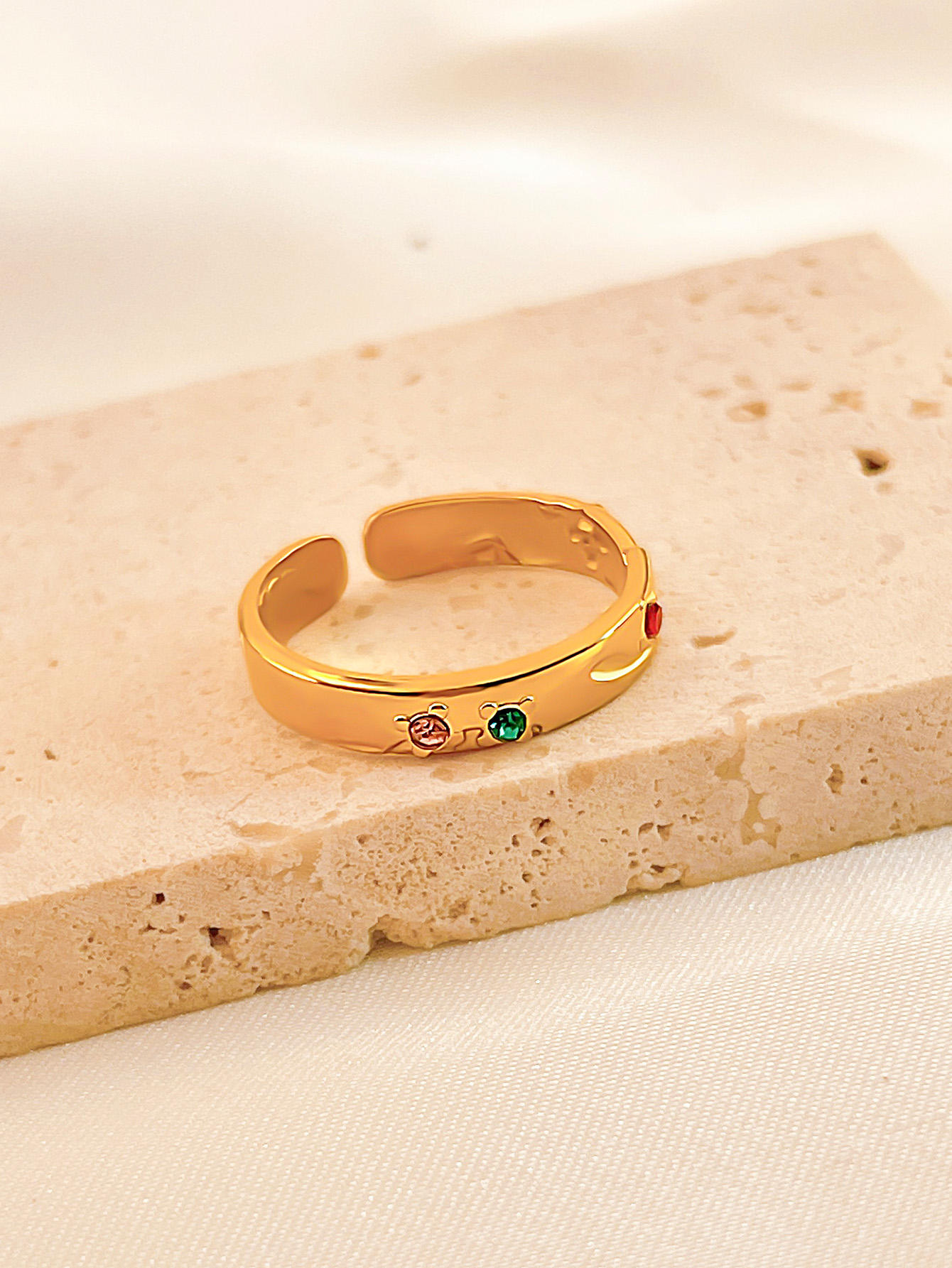 European and American ins rings, women's niche design, fashionable titanium steel rings, light luxury and high-end feel, bestsellers, versatile accessories, fashionable detail image 3