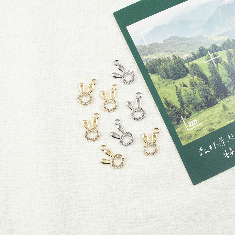 Alloy dot brick drop rabbit single hanging necklace, earring accessories, diy jewelry accessories, jewelry accessories, alloy accessories Application Scenario