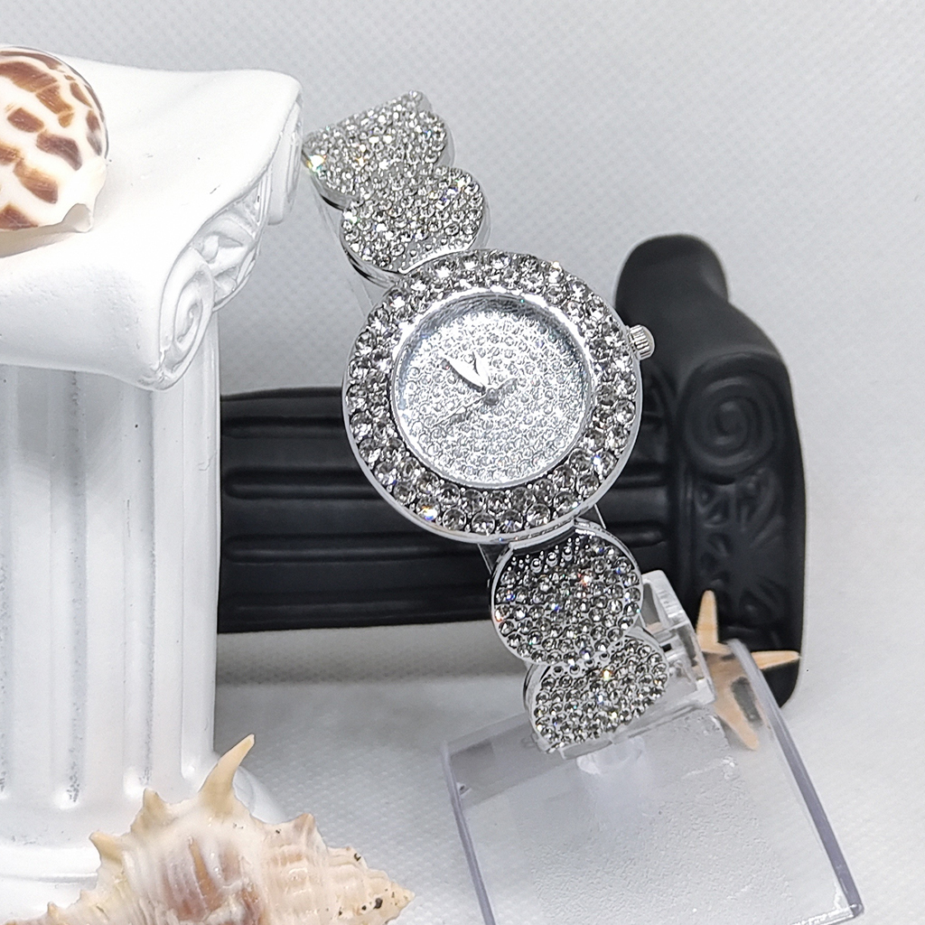 New Women's Bracelet Quartz Watch Casual Fashion Full Star Rhinestone Watch Item Picture