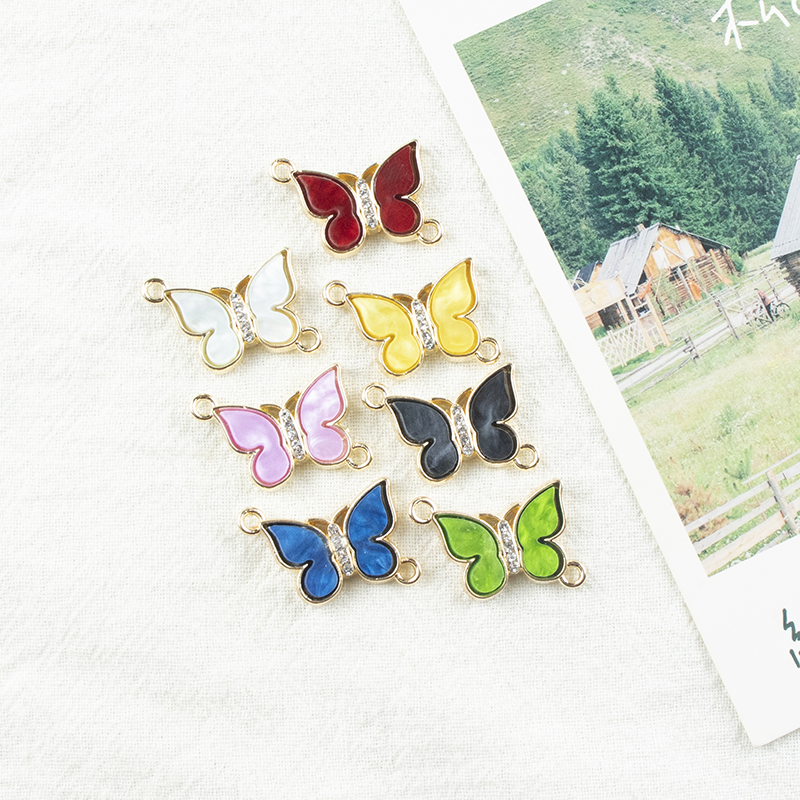 Alloy dot brick oil drip butterfly double hanging necklace, earring accessories, diy jewelry accessories, jewelry accessories, alloy accessories Application Scenario