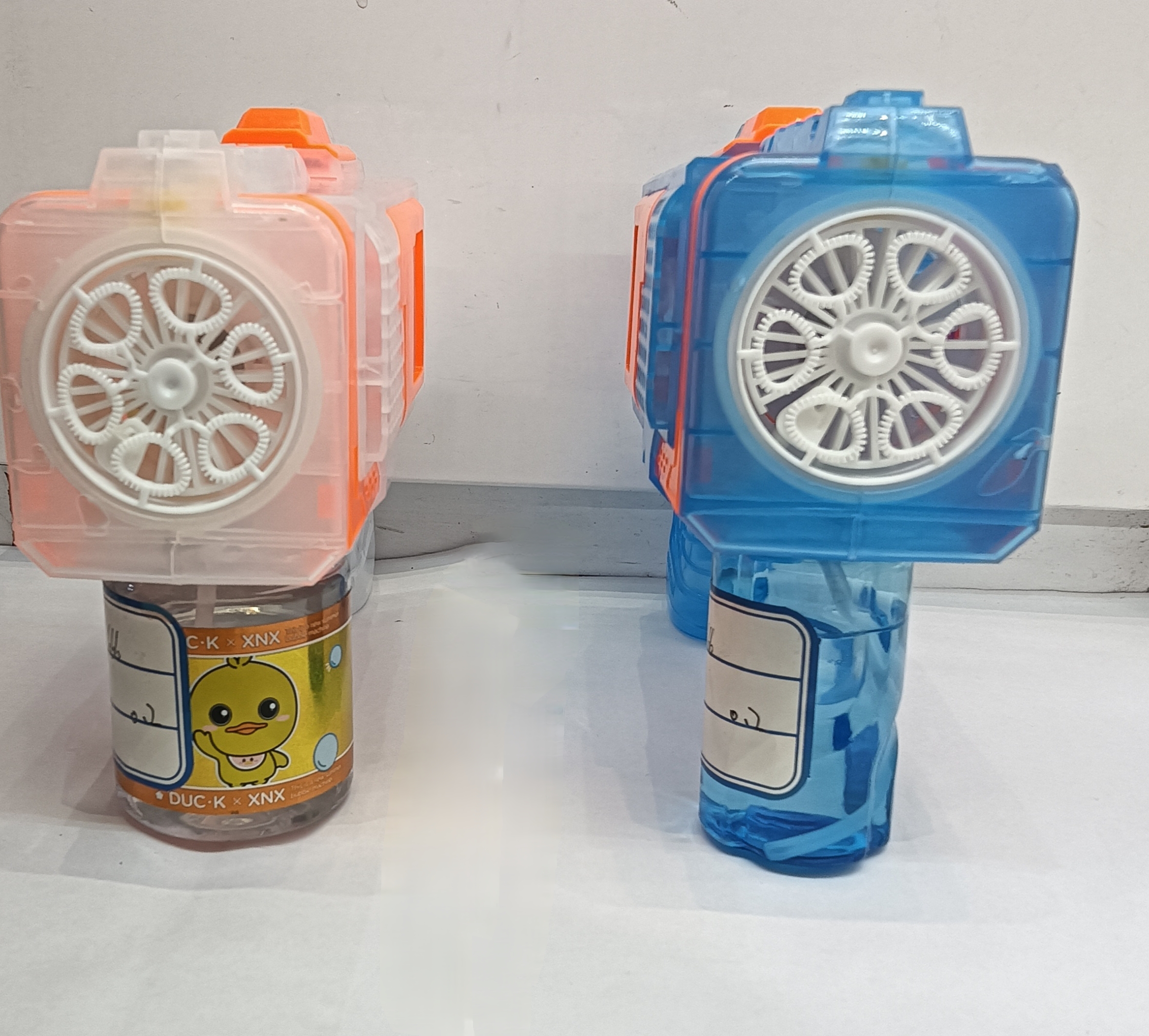Hot-selling transparent space 6-hole fully automatic bubble gun, children's toy, creative hot-selling street stall wholesale, new and unique small toys, children's cute bubble machine, children's summer outdoor Item Picture