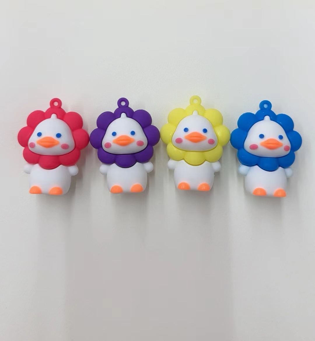 可爱套头动物钥匙扣创意diy彩色卡扣圈字母珠学生包包挂饰配件白底实物图