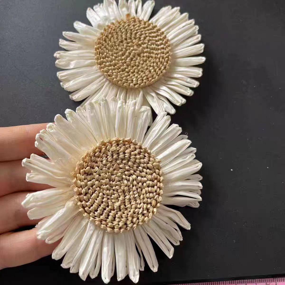 PP grass sunflower chrysanthemum Handmade DIY environmental creation decoration three-dimensional flower shoes, hats, bags and flower accessories details Picture