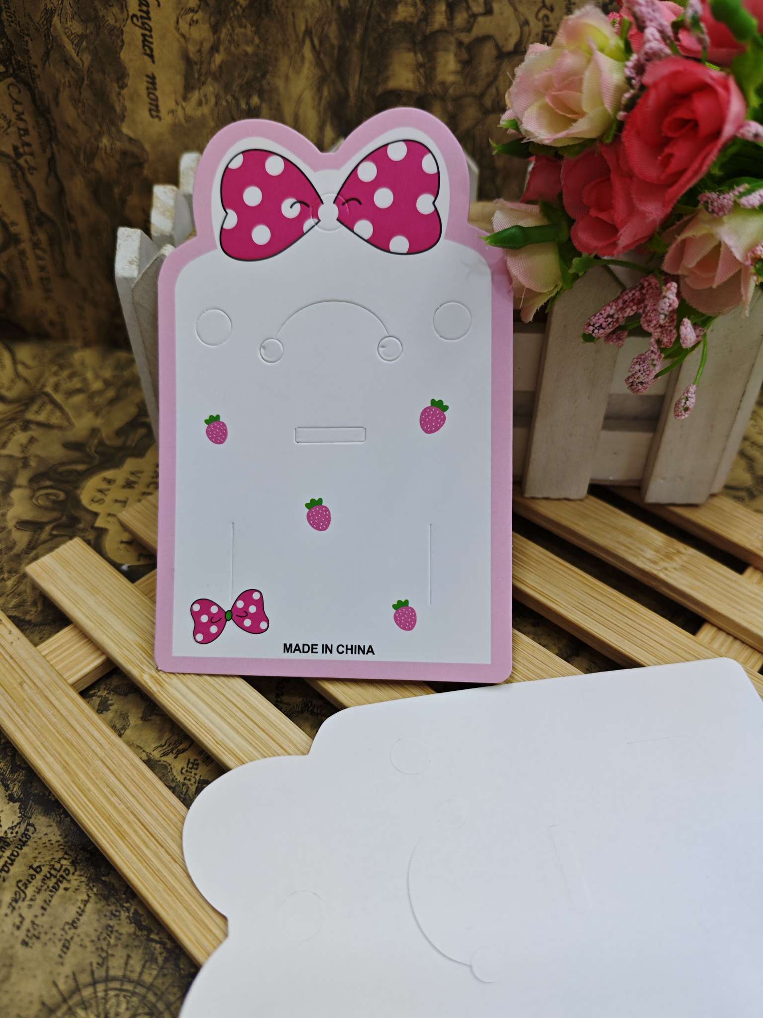 Bow tie set cards, creative DIY handcrafted semi-finished jewelry accessories, pearl and crystal beads, other jewelry accessories, bracelets, necklaces, earrings, material packs details Picture
