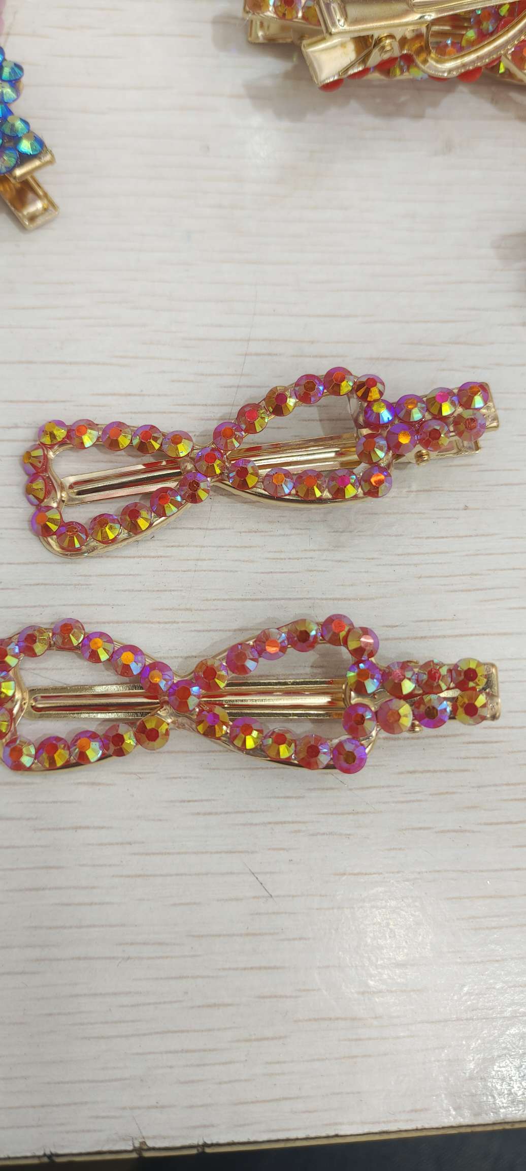 施华洛世奇创意饰品 发饰头饰发夹 抓夹独特设计 闪耀水晶装饰 发夹发饰优雅时尚发夹发夹