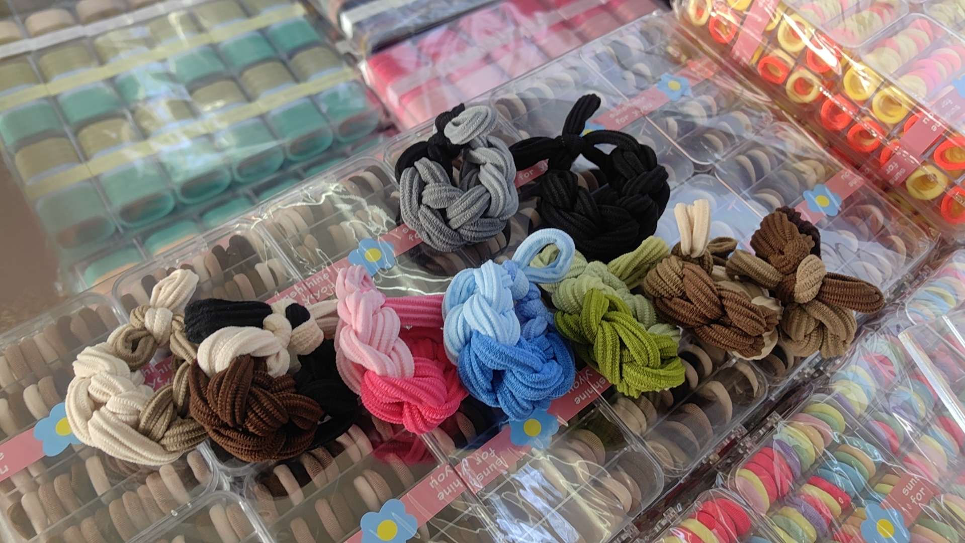 Best-selling knotted hair accessories, new colors are beautiful, dopamine hair accessories.