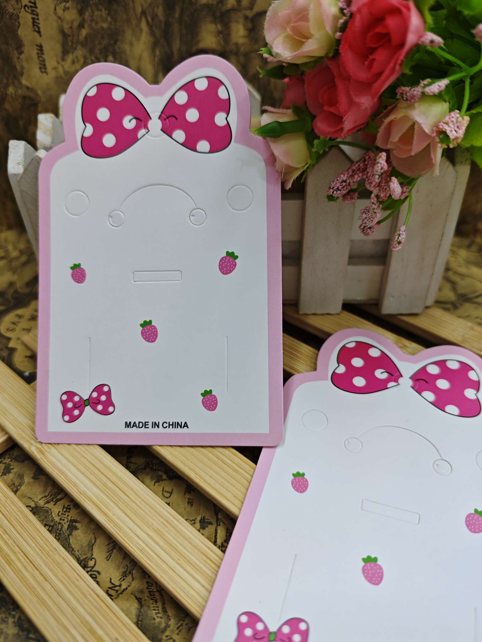 Bow tie set cards, creative DIY handcrafted semi-finished jewelry accessories, pearl and crystal beads, other jewelry accessories, bracelets, necklaces, earrings, material packs Specification image