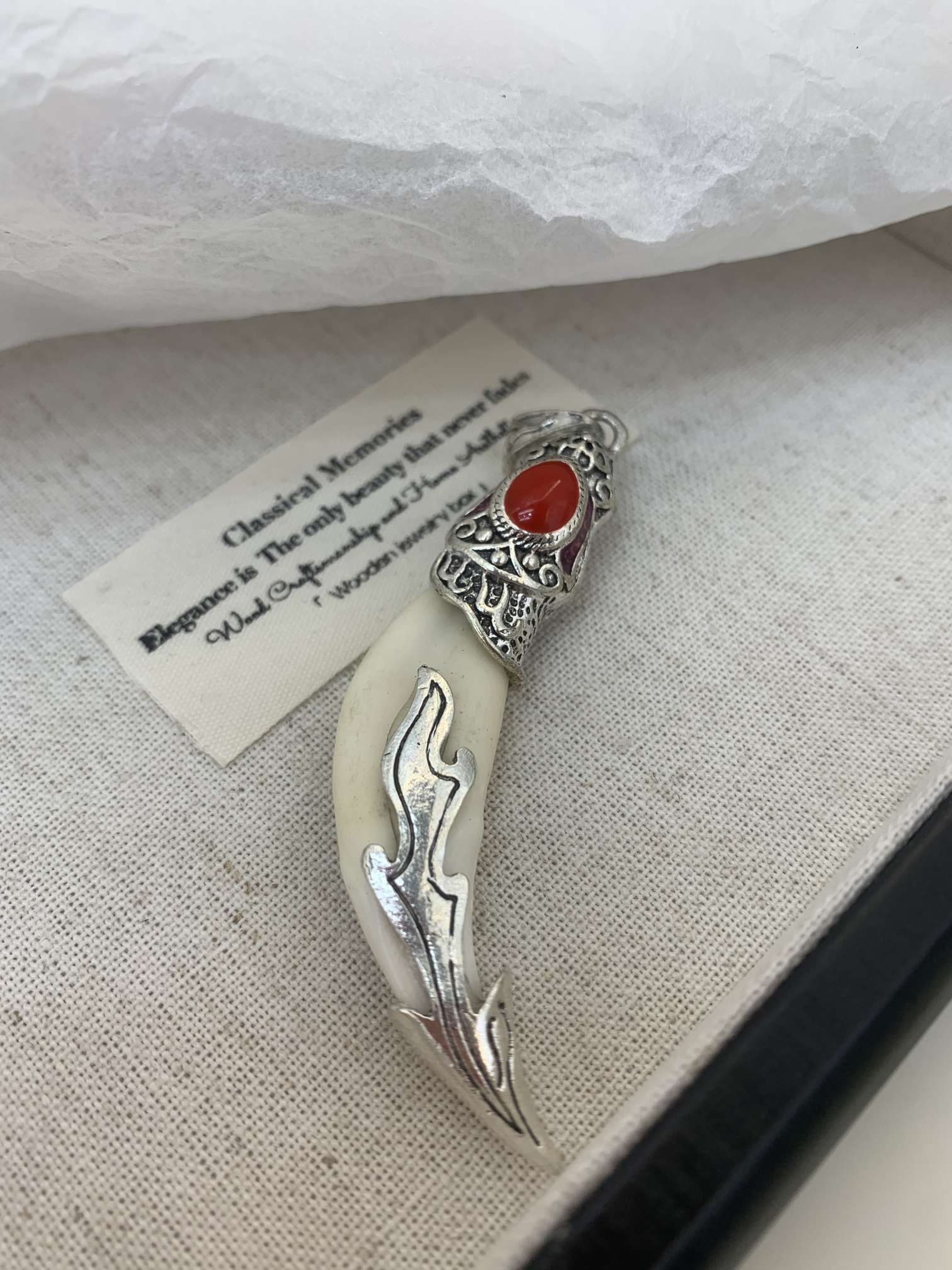 狗牙小鱼吊坠佛祖头像项链 高级锆石饰品项饰 不锈钢吊坠精致配件 时尚潮流个性首饰锆。个性狗牙齿配件饰品