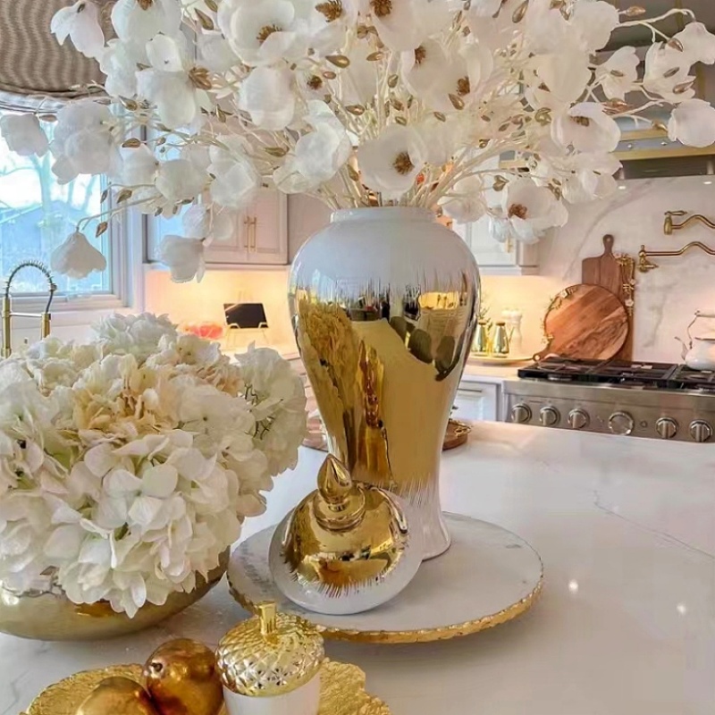 Ceramic electroplated vase, golden-edge general vase, home decoration item, light luxury handicraft, decorative soft furnishing, living room entrance countertop, Golden castle vase Specification image