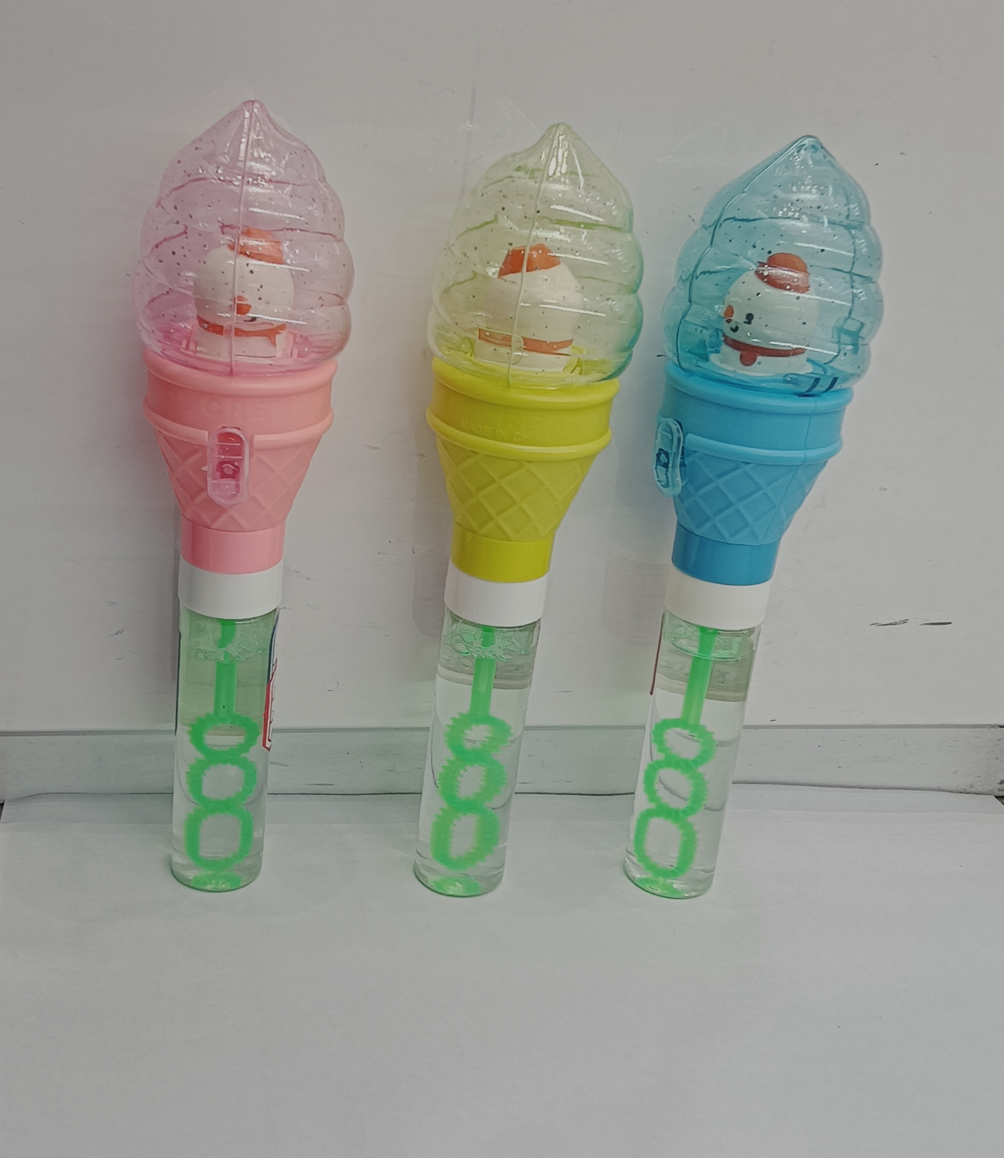 外贸跨境雪人冰激凌手动泡泡棒儿童玩具二合一创意热卖地摊货源批发新奇特小玩具儿童可爱泡泡机儿童夏季户外