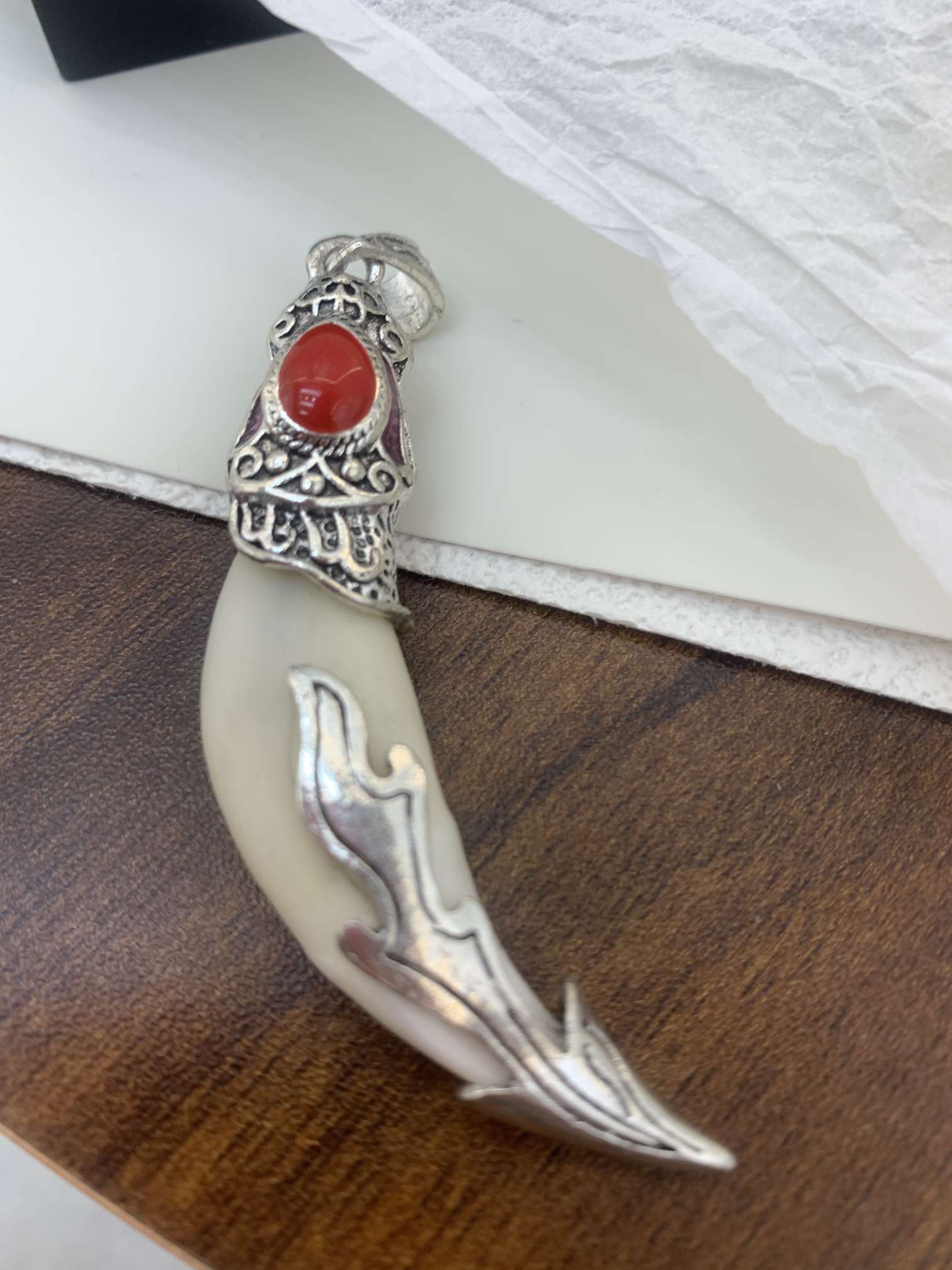 狗牙小鱼吊坠佛祖头像项链 高级锆石饰品项饰 不锈钢吊坠精致配件 时尚潮流个性首饰锆。个性狗牙齿配件饰品产品图