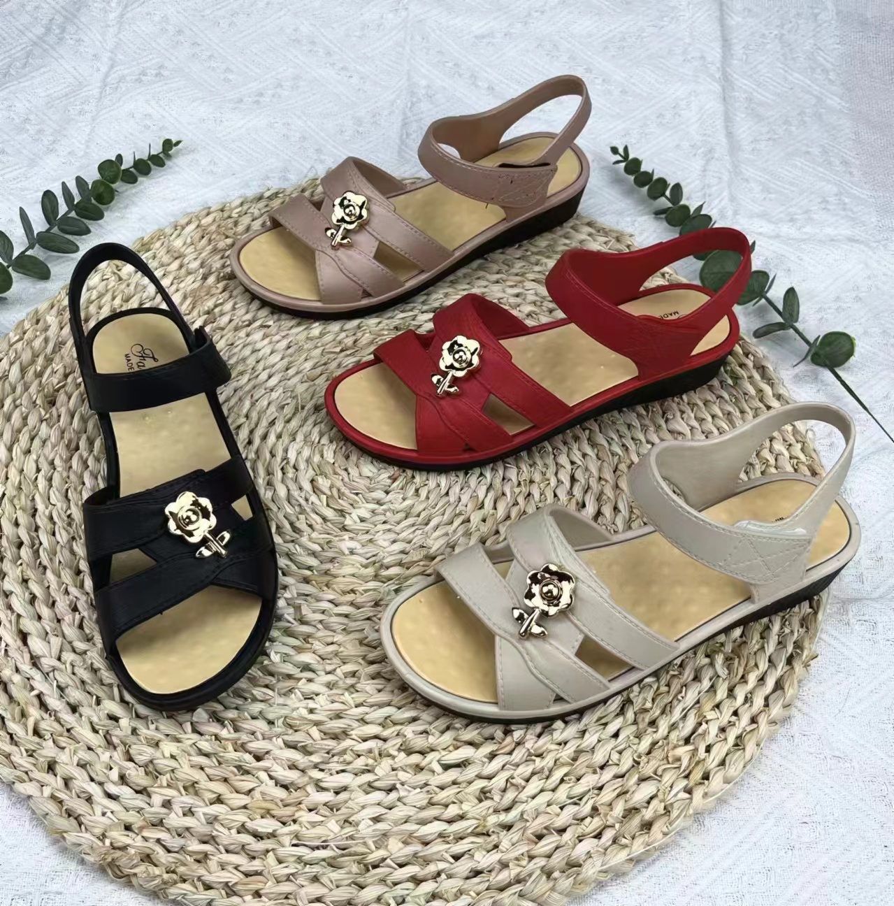 New foreign trade sandals for women to wear outside, summer soft-soled limping flat beach shoes for middle-aged and elderly people, mid-heel one-shoulder women's sandals Application Scenario