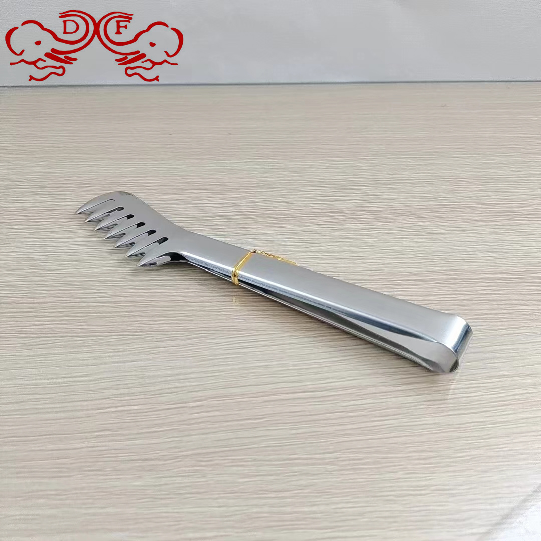 DF68779 Bread tongs, food tongs, barbecue tongs, pasta tongs, comb tongs, kitchen tools, food tongs, DF TRADINGHOUSE Application Scenario