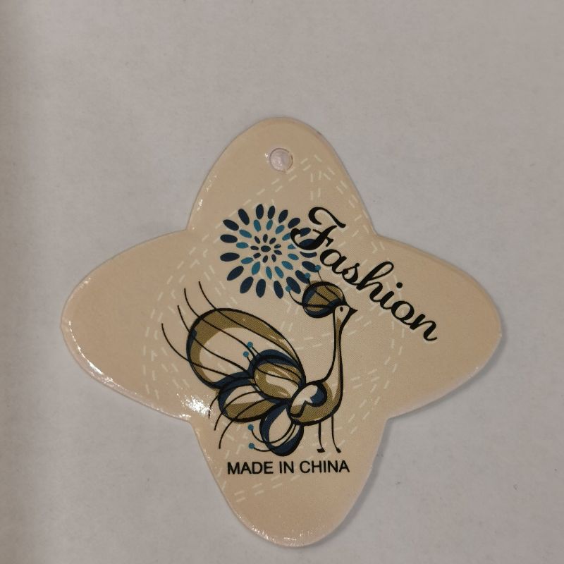 Peacock pattern clothing tags, custom-made clothing tags, custom-made tag cards, custom-made underwear tags, custom-made clothing labels