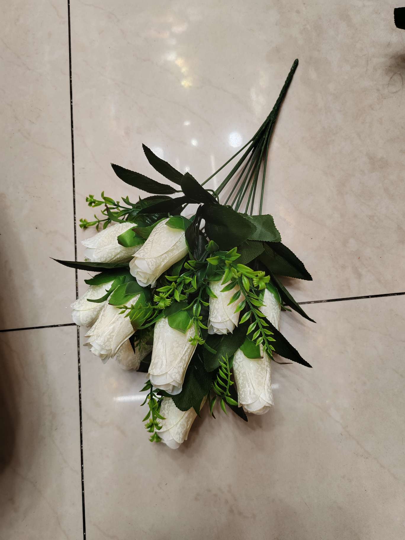 12头雪花点小口蕾细节图