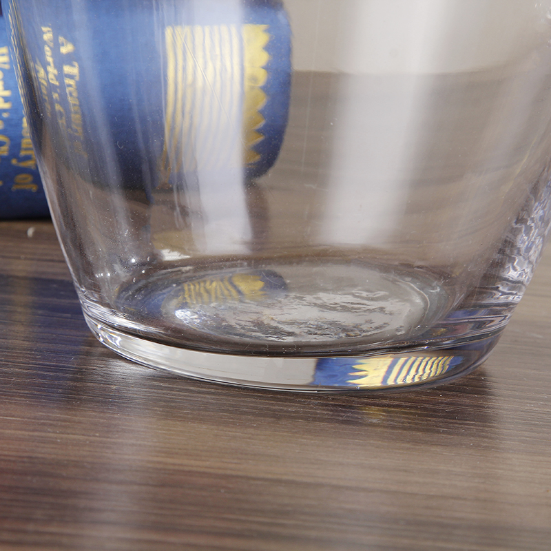 BBGLASS Baobei Glass Creative ear-shaped glass Vase is a modern home and wedding decoration item Application Scenario