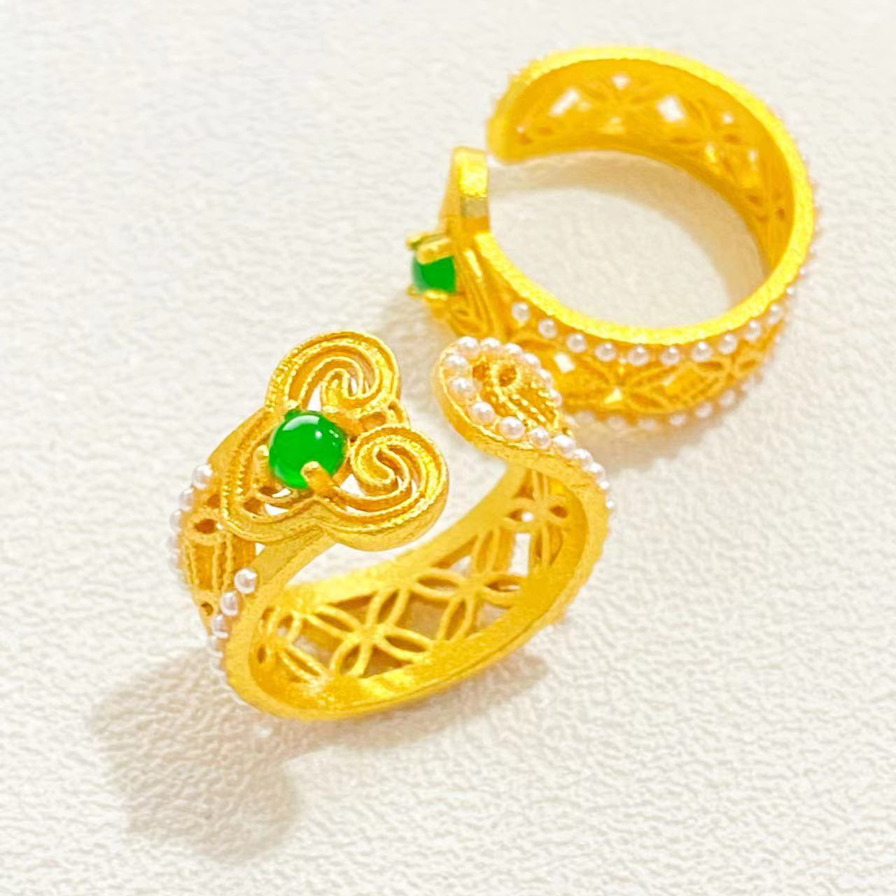 保色沙金烧蓝娜娜通五条经文双耳蝴蝶弯管链新中式配饰活口镶嵌仿珍珠玉髓和田玉镂空如意戒指首饰手指环戒指女毛衣链配饰挂坠吊坠