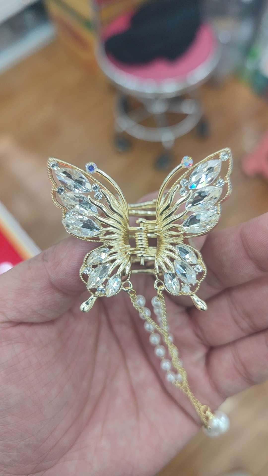 发夹女2024年新款高级感鲨鱼夹锆高贵气质造型独特设计 闪耀光泽质感出众详情图7