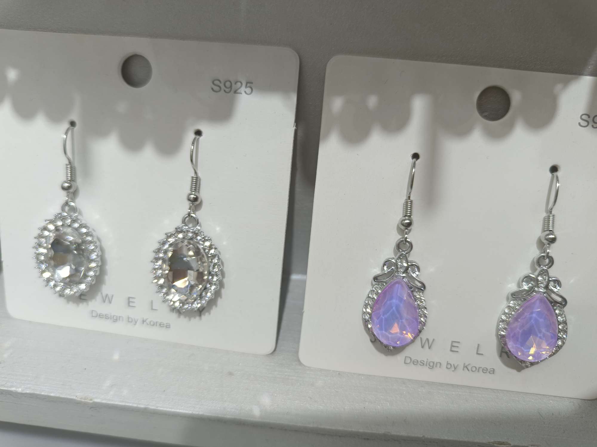 Zircon earrings, exquisite earrings, star-style earrings, fashionable and trendy ladies' earrings, high-end Korean-style earrings, dazzling zircon earrings detail image 2