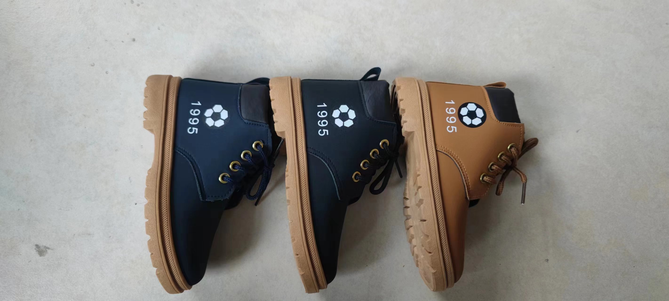 童运动鞋 小孩鞋儿童夏季时尚款  透气舒适耐磨