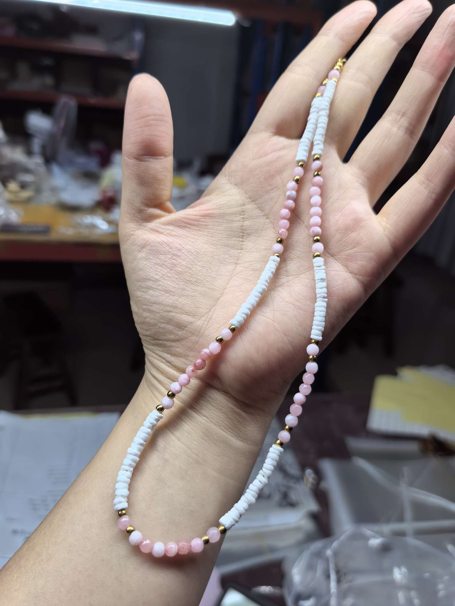 天然玉石项饰实物图