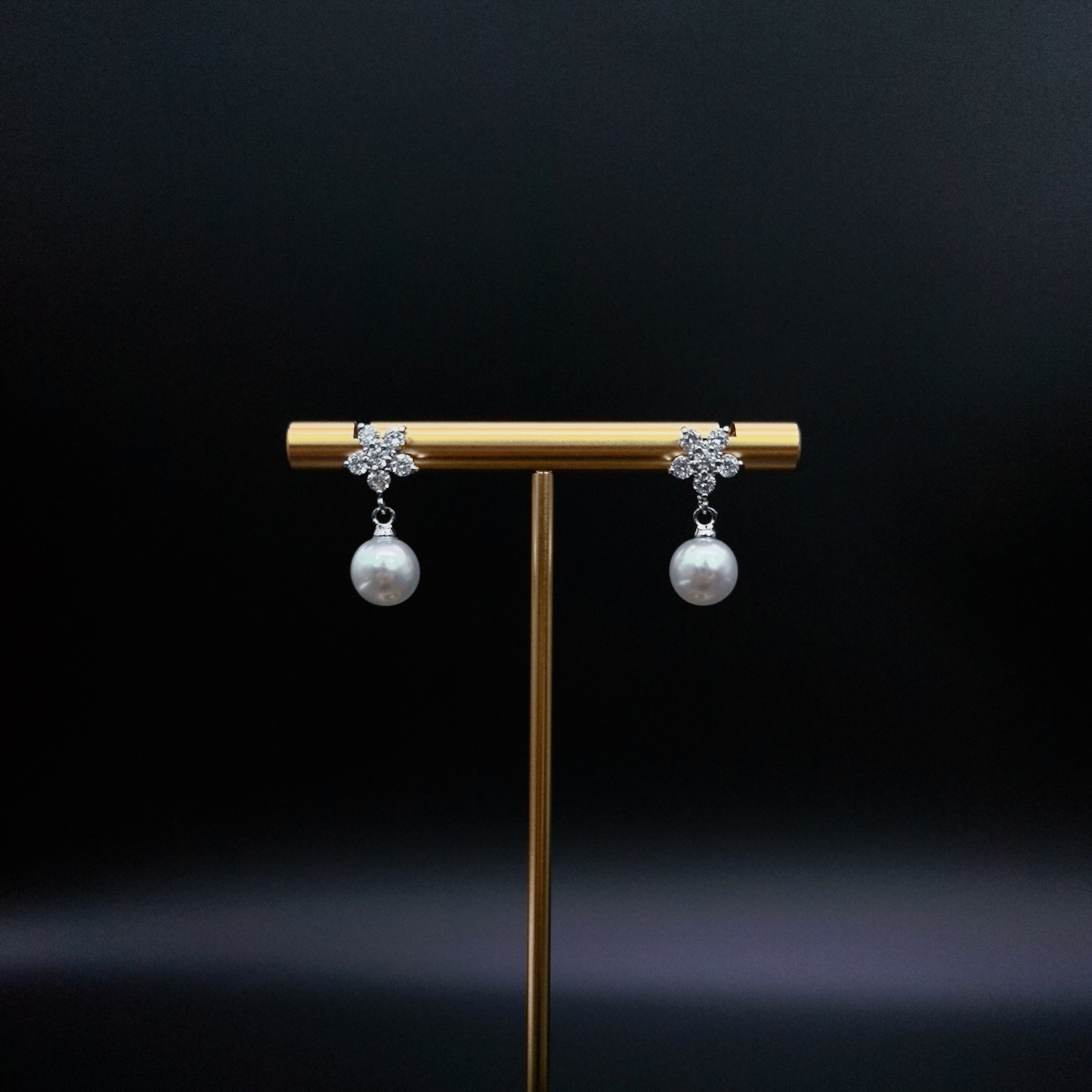 Necklace, earring set, Korean-style wedding dress jewelry, shining zircon wedding banquet and annual meeting stud earrings, luxurious and versatile, exquisite and adjustable zircon necklace, bride's wedding dress and evening dress accessories, long and fashionable earrings for women