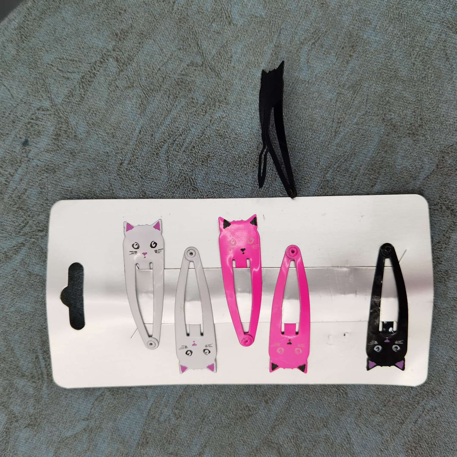 5㎝双耳可爱猫咪发夹，深受儿童喜爱，经典流行发饰。