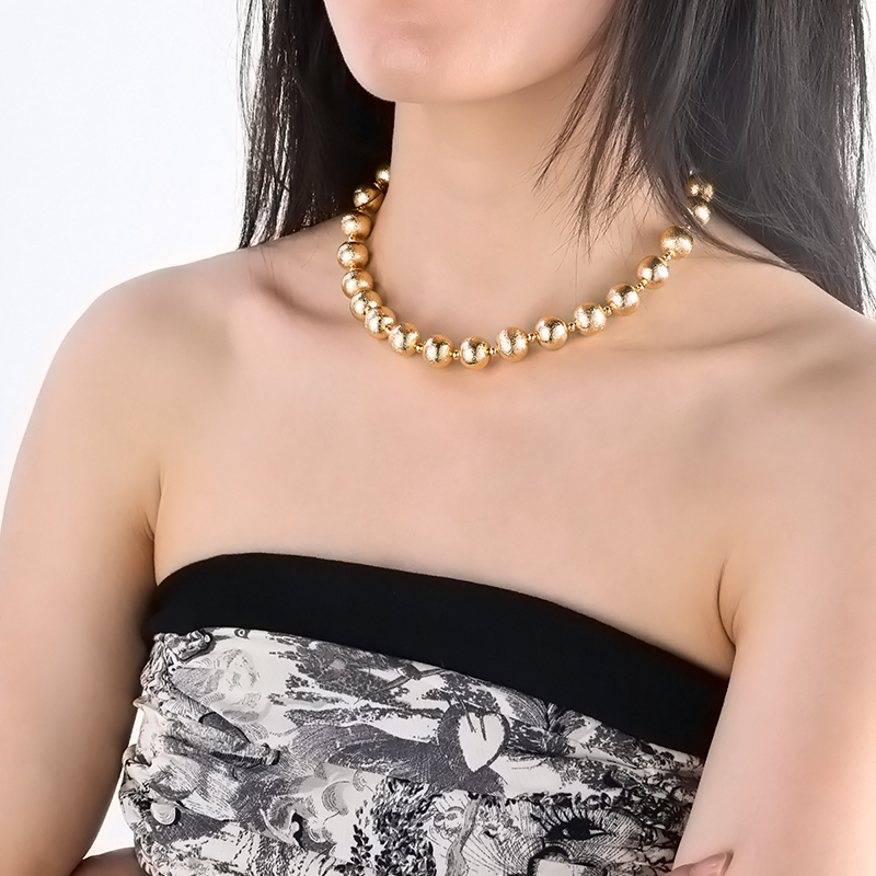 纯银珍珠项链女短款 简约时尚潮流饰品 优雅百搭锁骨链 精致礼物首饰名称：珍珠项链        材质：金属链条电镀  尺