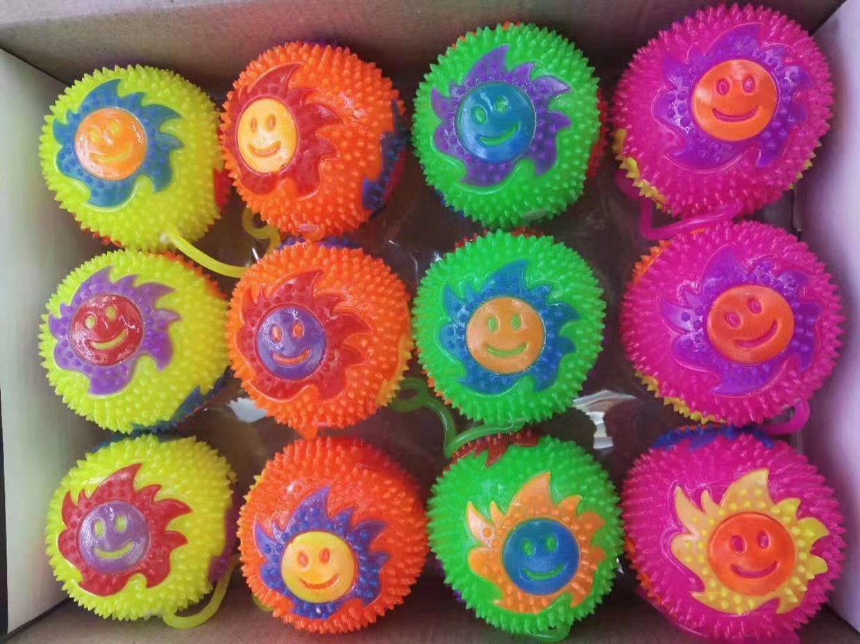 闪光发声太阳花卡通图案球叫叫球哨子球闪光发光玩具益智玩具