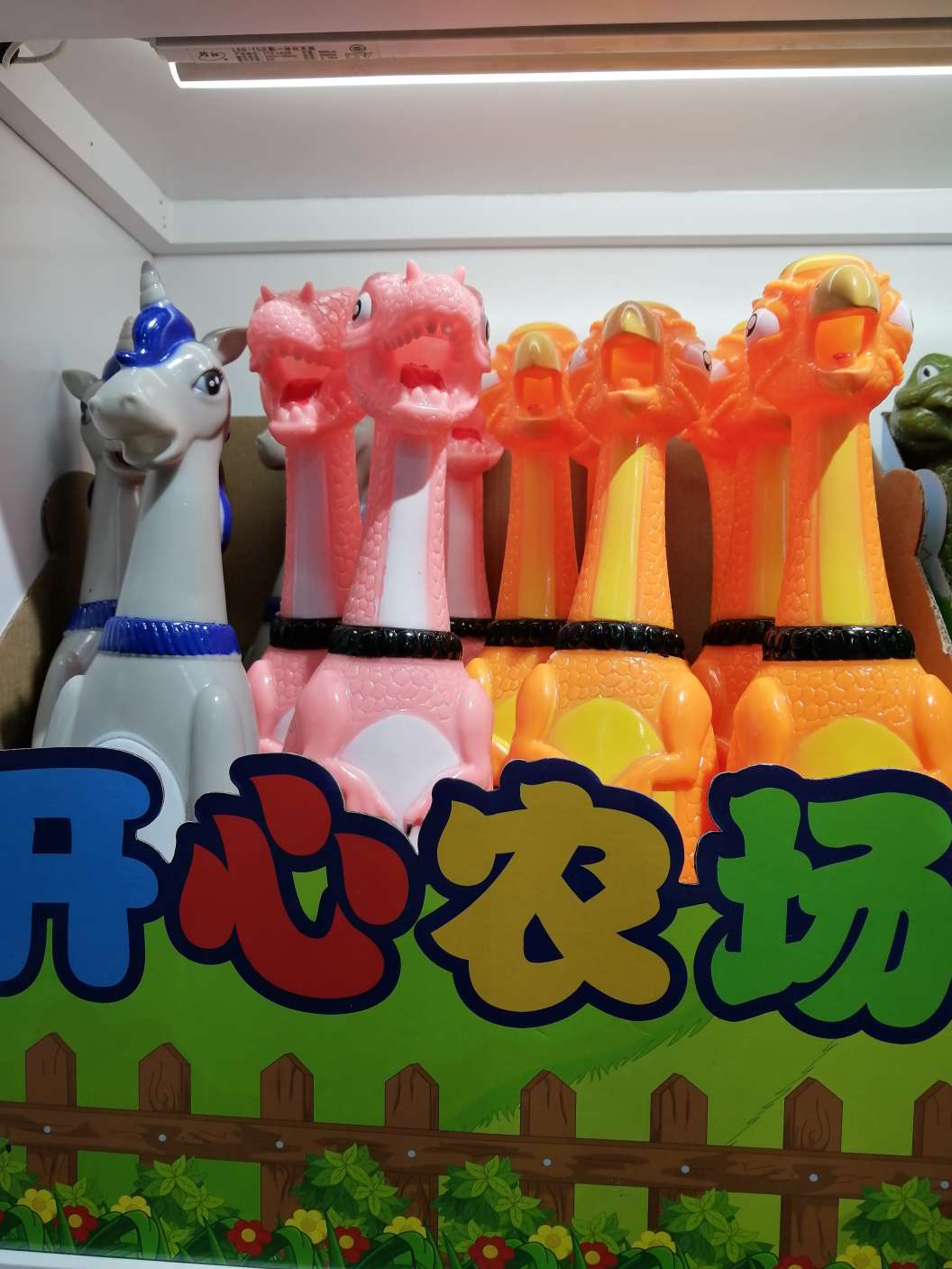 减压惨叫玩具新款宠物服饰配饰 舒适透气小狗狗猫咪出门防雨防湿鞋子详情图4