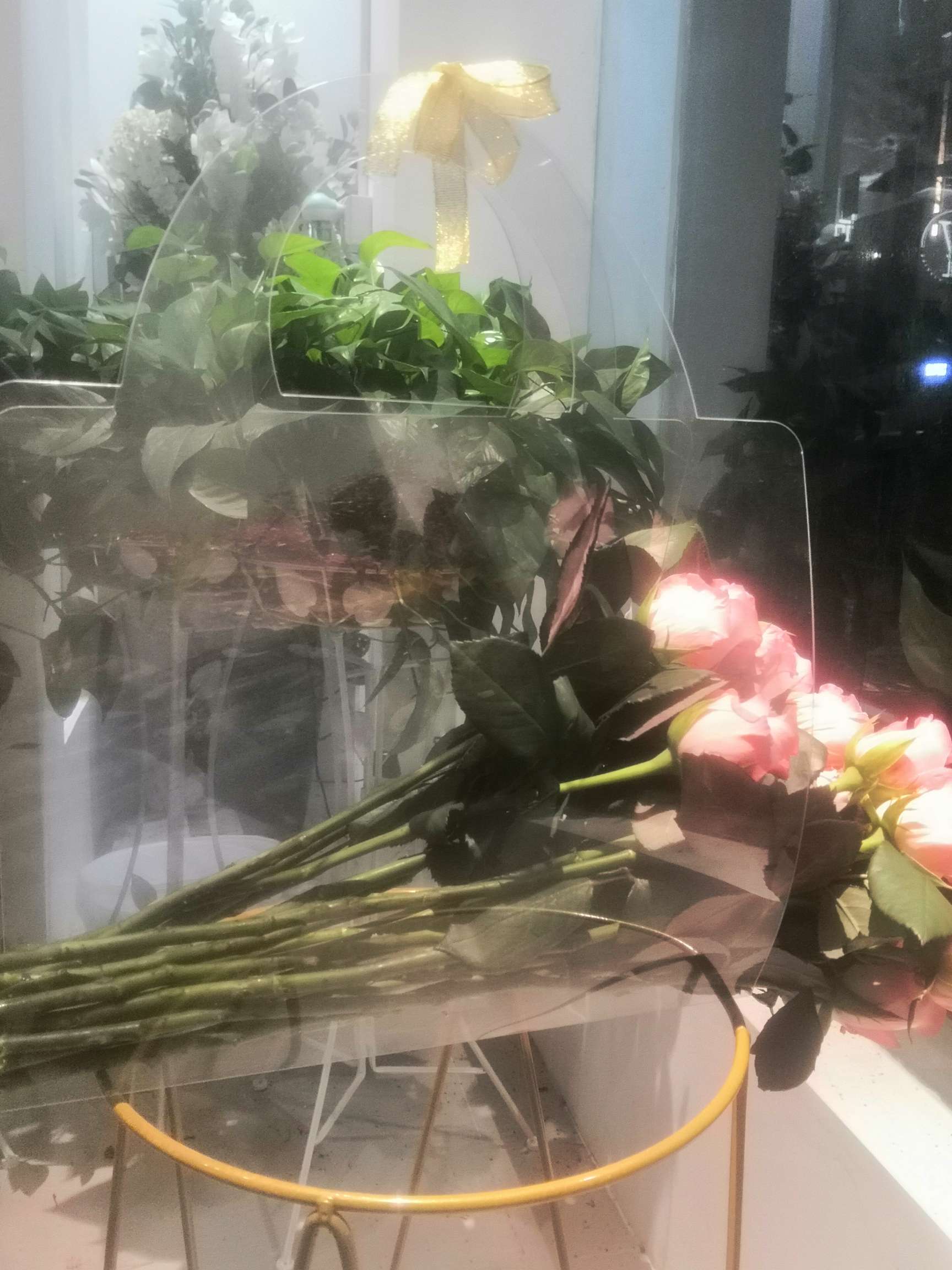 Souvenir handbag, eco-friendly packaging bag, ins flower packaging bag, PVC material, 2025 new packaging design, gift handbag detail image 9