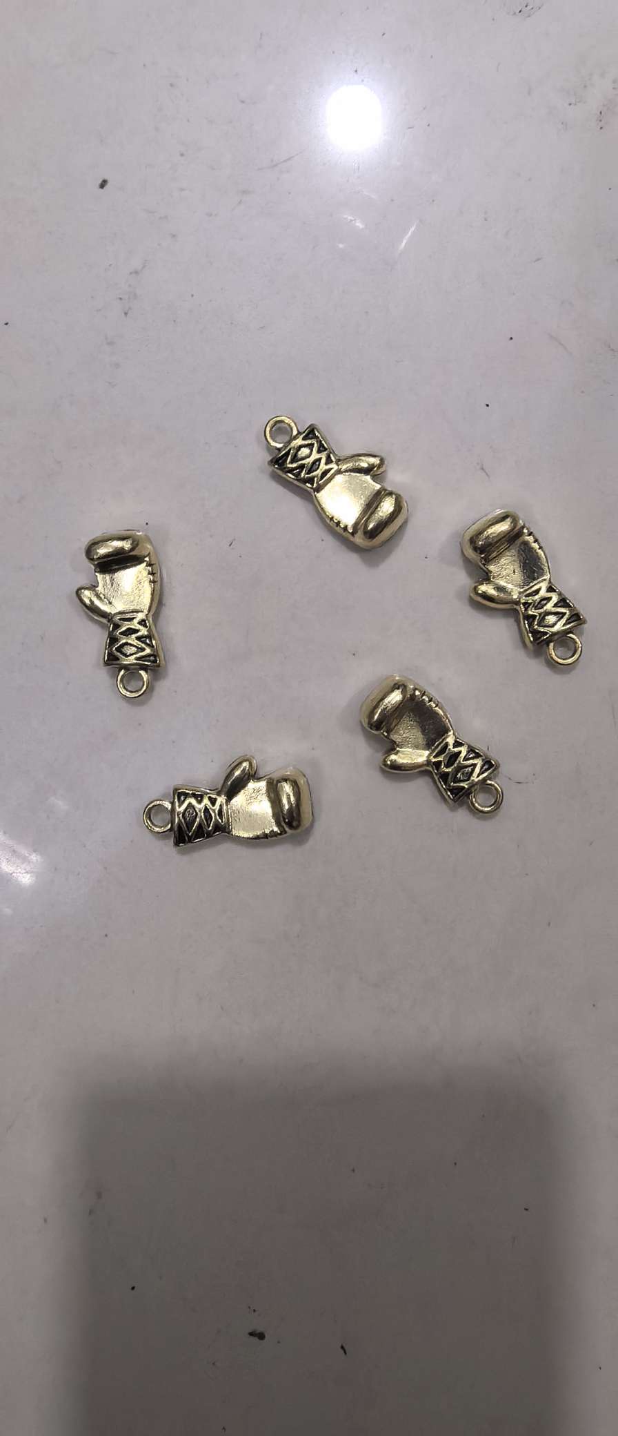 Fist Ancient Gold Pendant details Picture