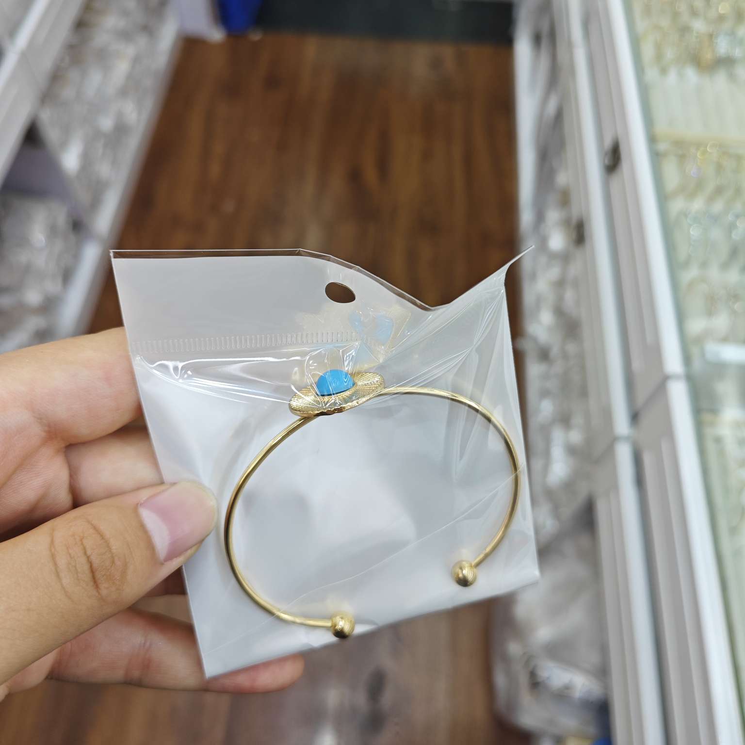 Exquisite bracelets, high-quality bracelets, jewelry accessories, bracelets, fashionable and trendy accessories, unique design bracelets, cross-border best-selling bracelets Specification image