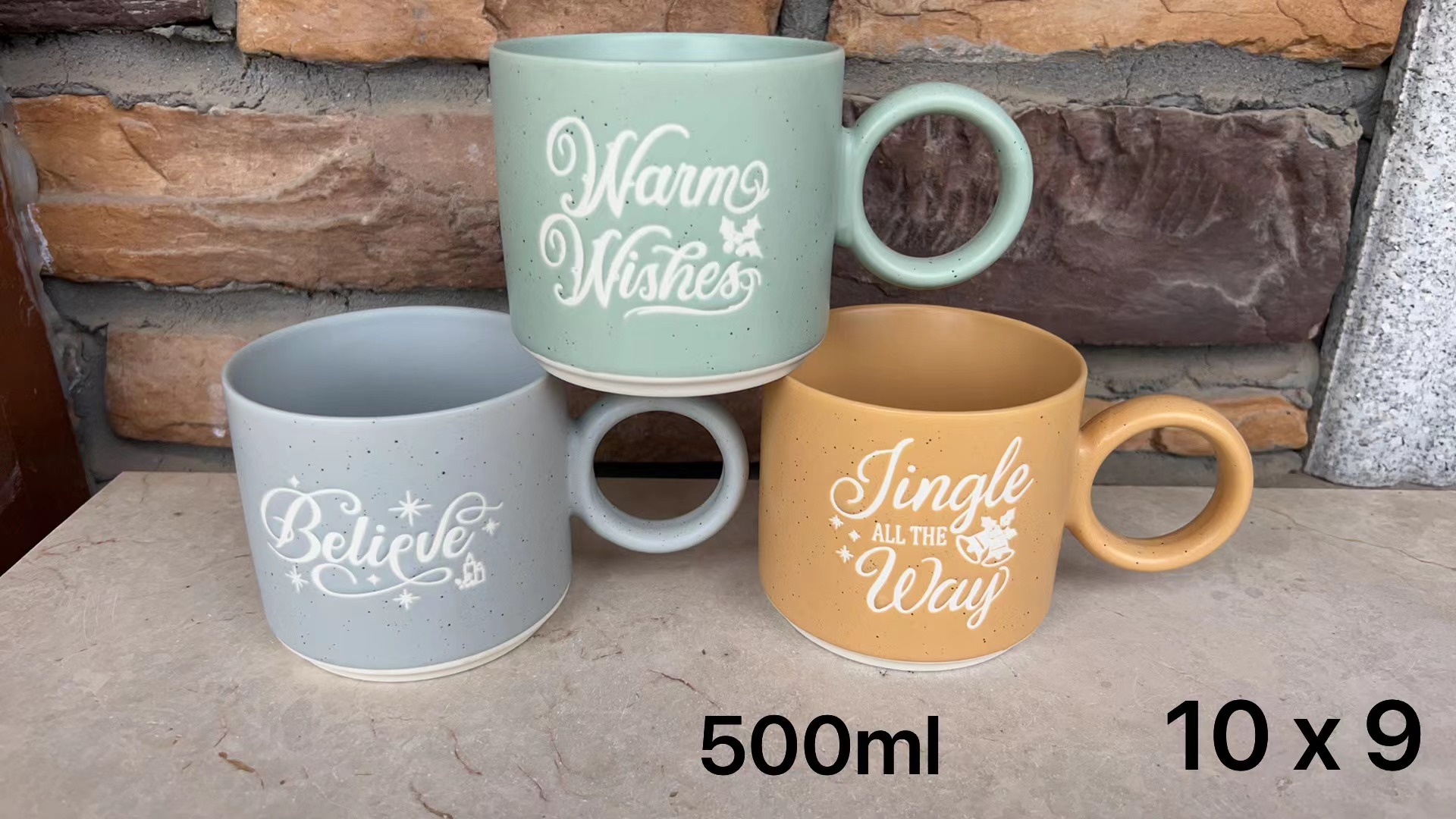 简约风哑光英文字O形把手网红杯圣诞英文字陶瓷杯