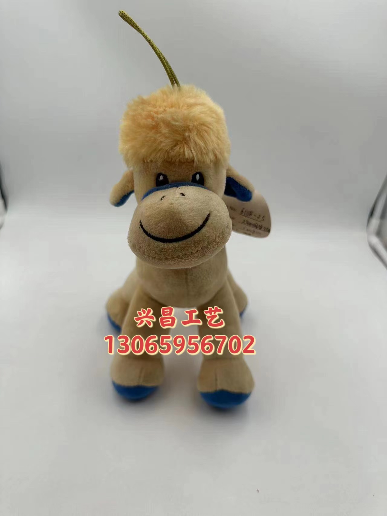 毛绒玩具骆驼，沙漠骆驼，单峰骆驼，双峰骆驼，毛绒骆驼挂件，旅游纪念品，迪拜骆驼，毛绒玩具钥匙扣