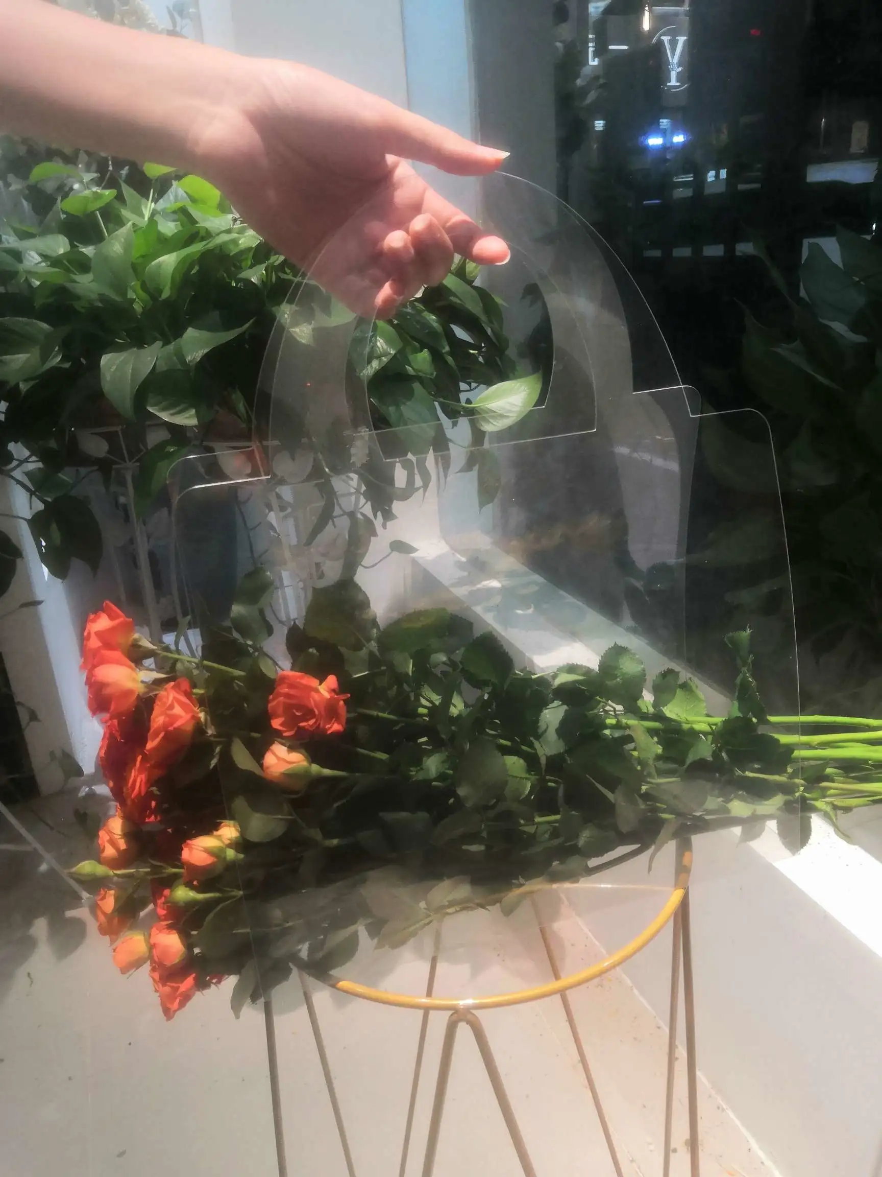 Souvenir handbag, eco-friendly packaging bag, ins flower packaging bag, PVC material, 2025 new packaging design, gift handbag detail image 11