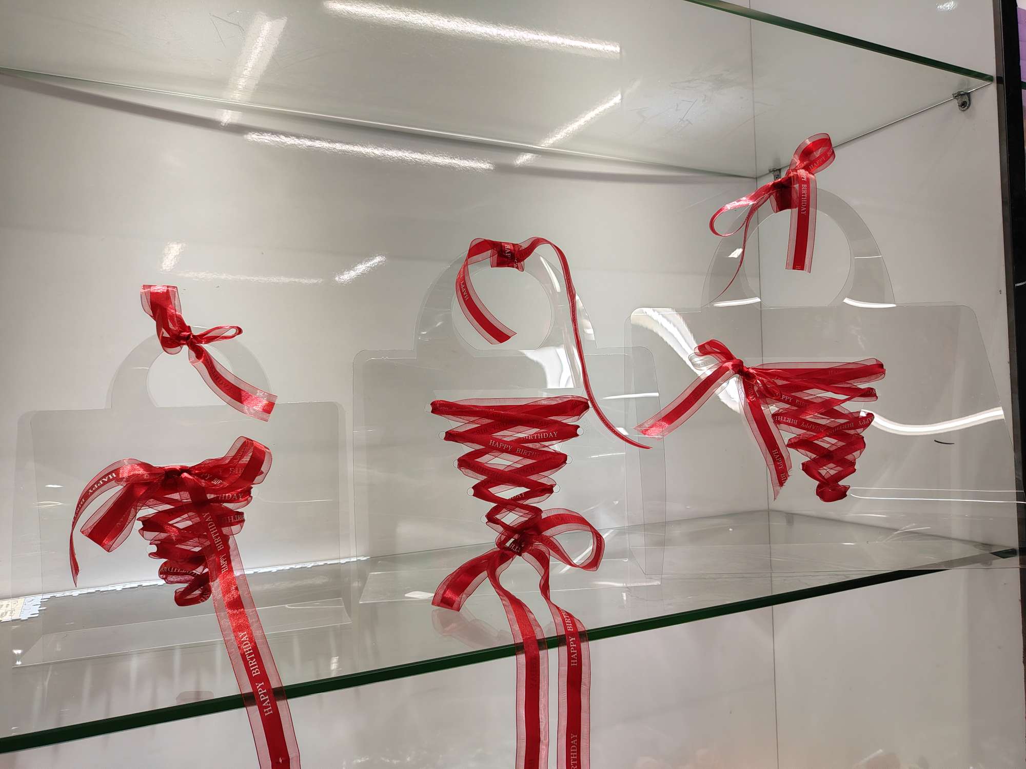 Souvenir handbag, eco-friendly packaging bag, ins flower packaging bag, PVC material, 2025 new packaging design, gift handbag detail image 5