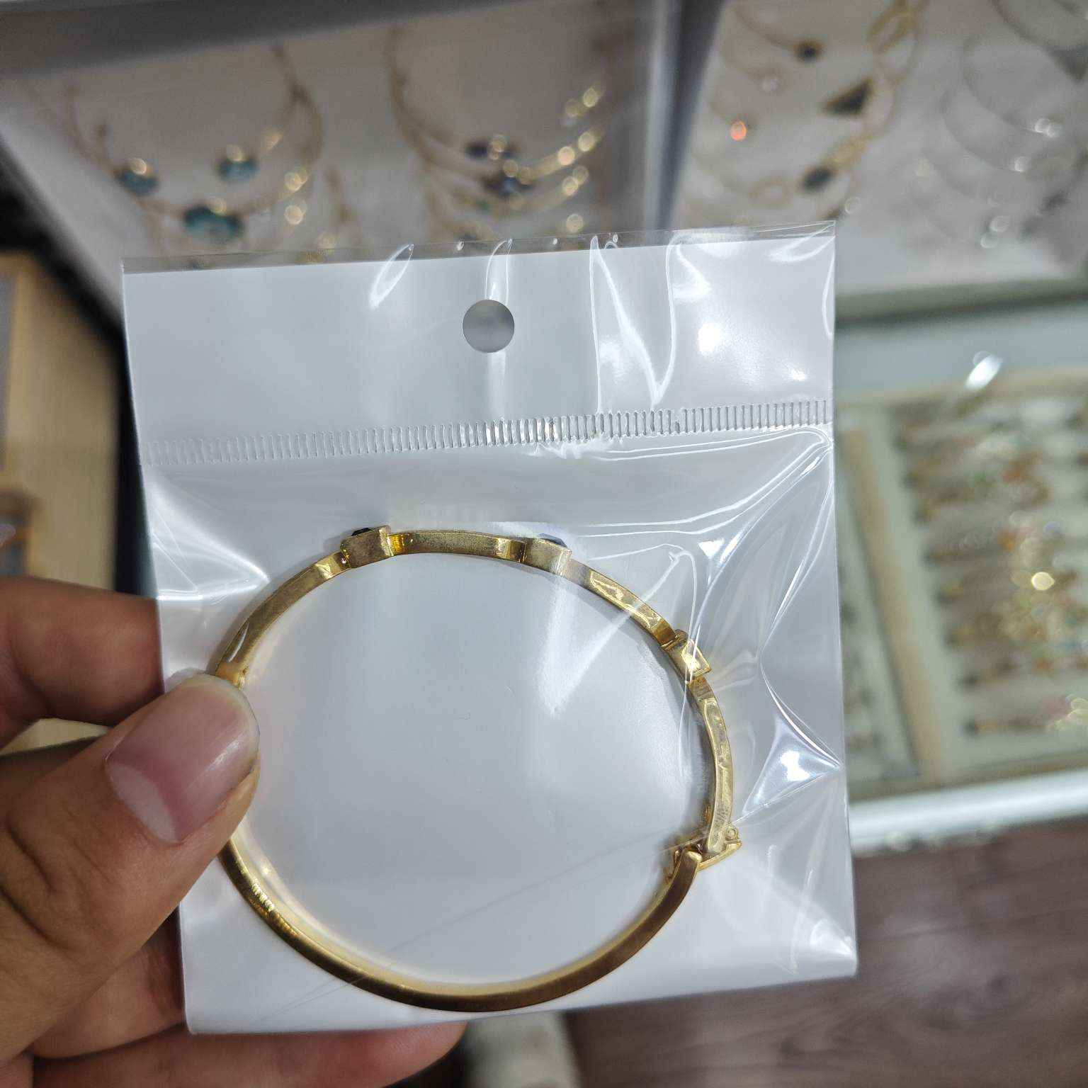 Exquisite bracelet, bracelet accessory, unique design, high-quality bracelet, fashionable and high-end style, cross-border best-selling bracelet Specification image