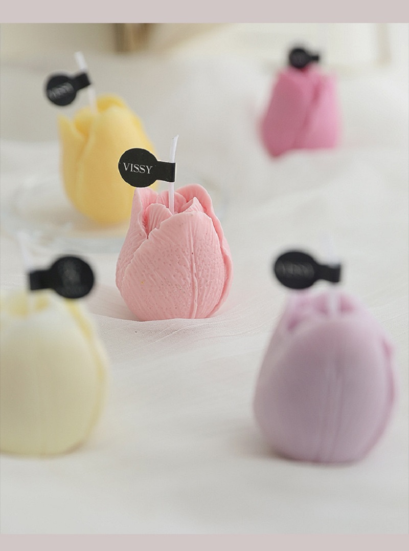 Tulip scented candles, creative gifts, handcrafted birthday presents, diy decorative items, flower candles, solid scented candles, scented aromatherapy, scented candles, home scented candles, scented aromatherapy sets, essential oil scented candles Application Scenario