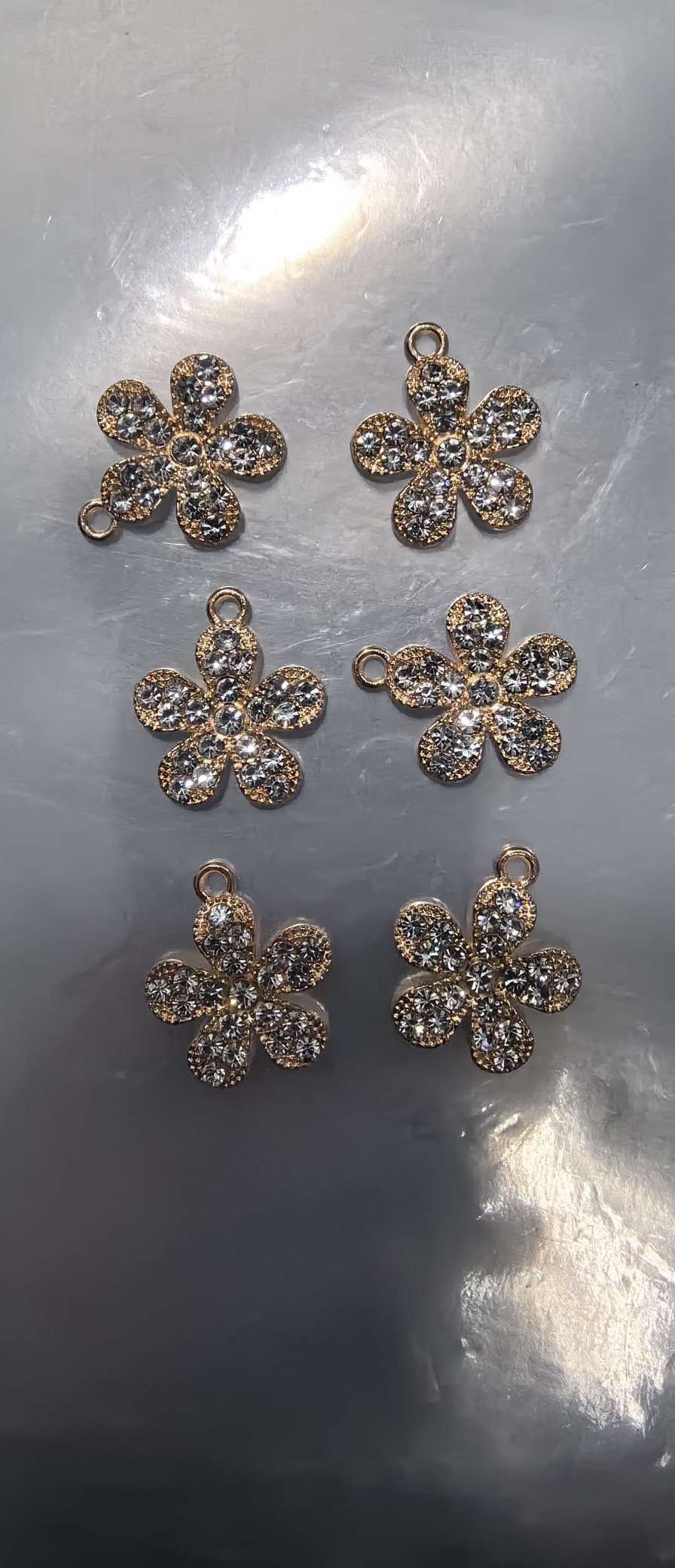 Five-leaf flower pendant