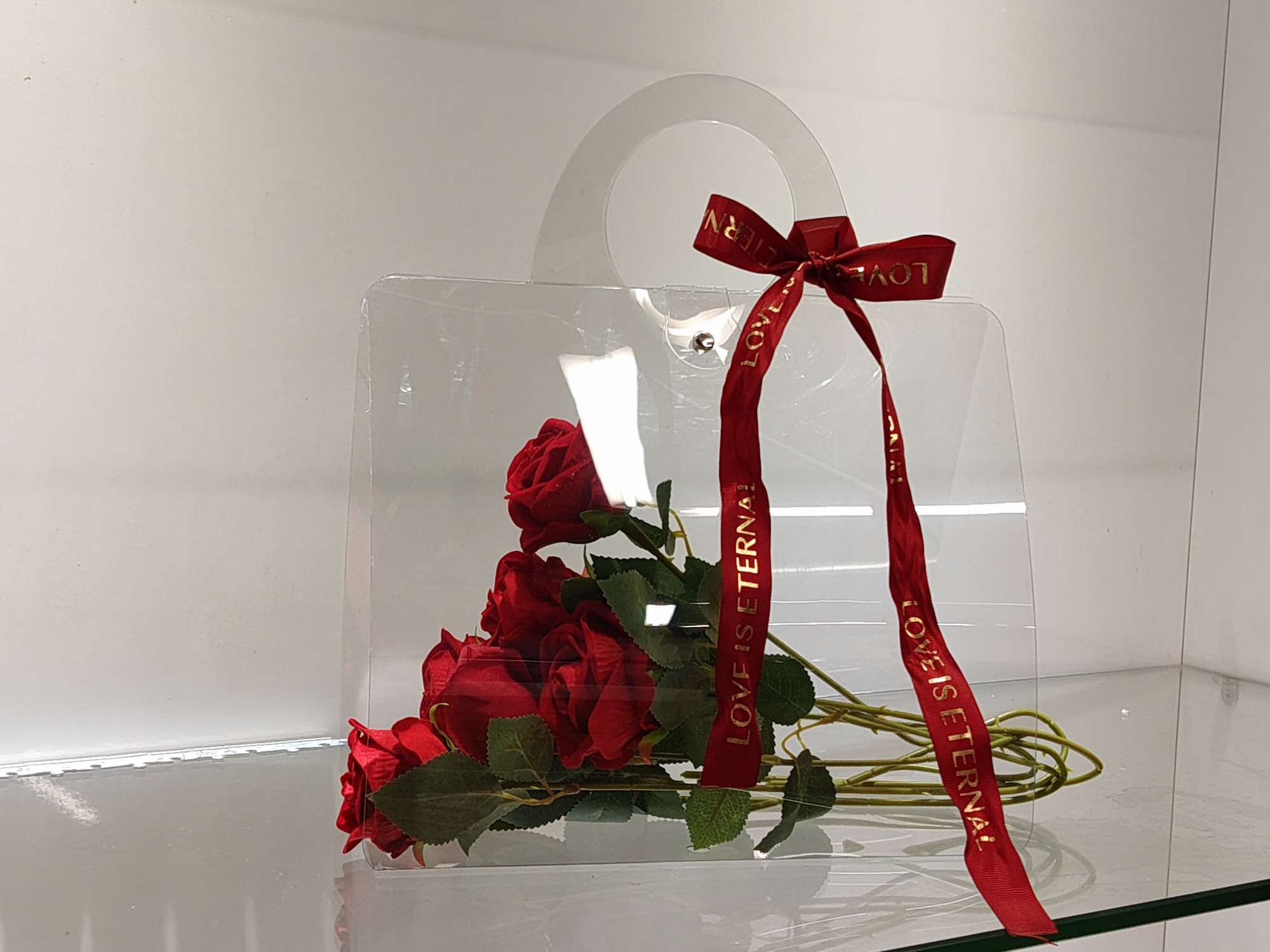 Souvenir handbag, eco-friendly packaging bag, ins flower packaging bag, PVC material, 2025 new packaging design, gift handbag detail image 3