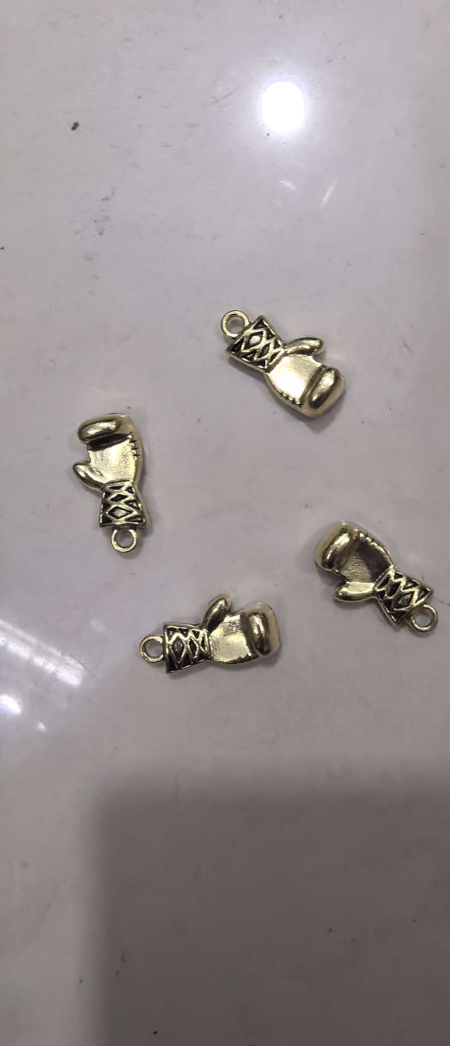 Fist Ancient Gold Pendant Item Picture