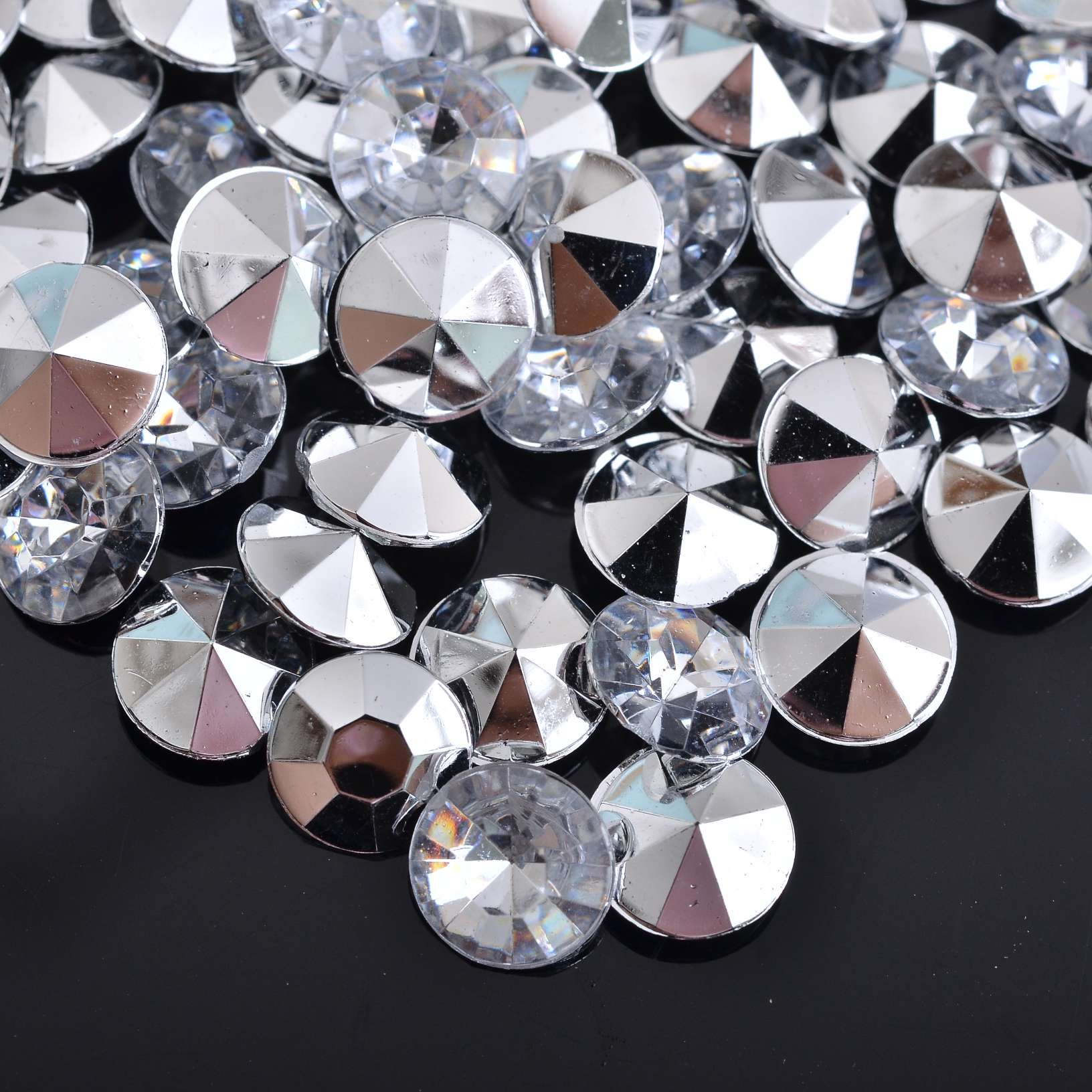 里面大钻是 7*15的 马眼太阳花 白色  马眼太阳花双层尖底玻璃手缝钻diy鞋子服装 饰品配件 厂家直销