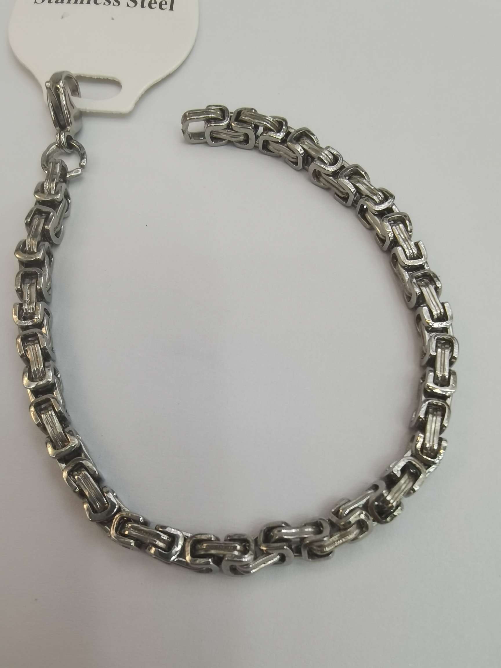 男士钛钢手链 不锈钢饰品 手饰精致女士首饰
简约时尚优雅手环