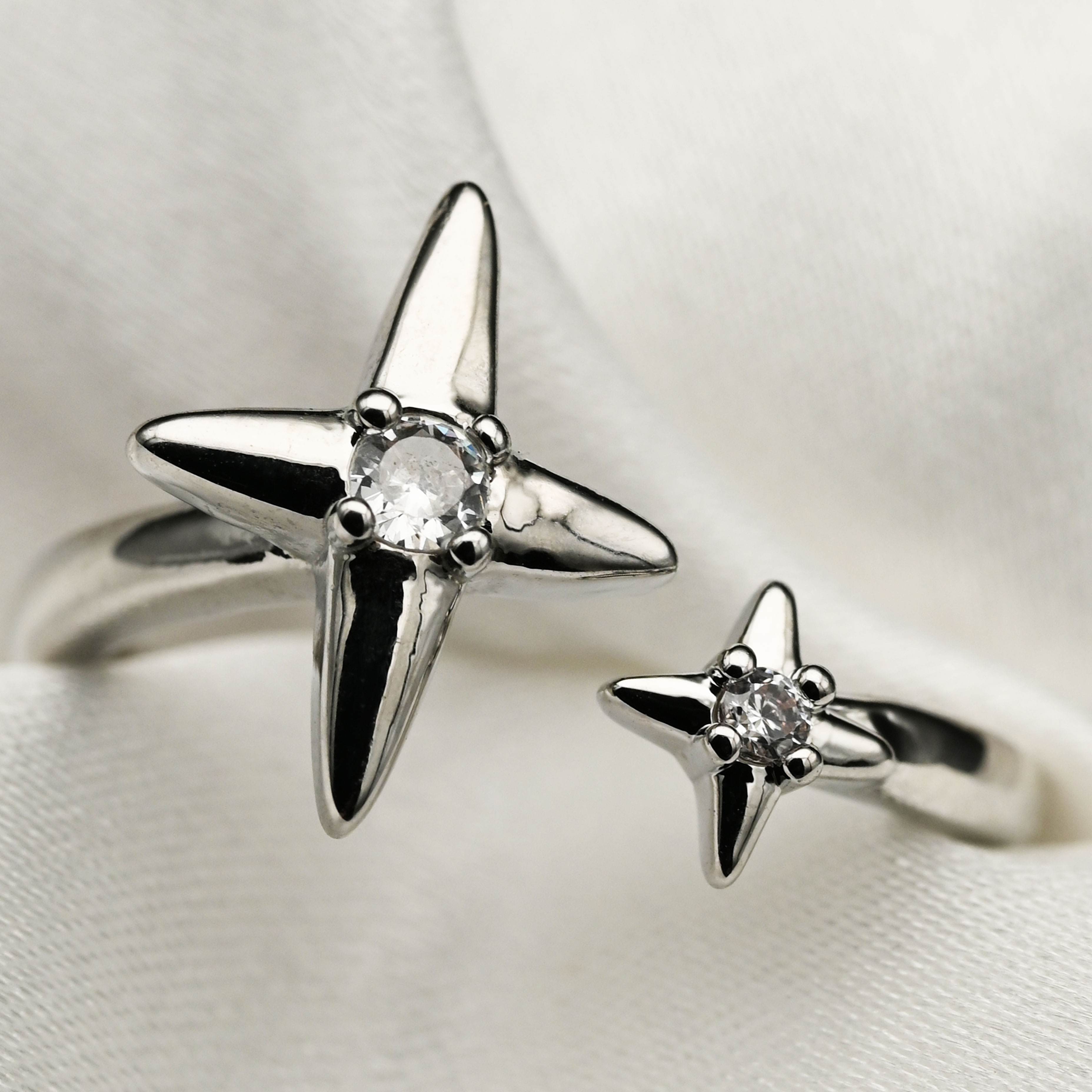 戒指/防玉戒指/合金戒指/玉戒子/锆石个性钻产品图