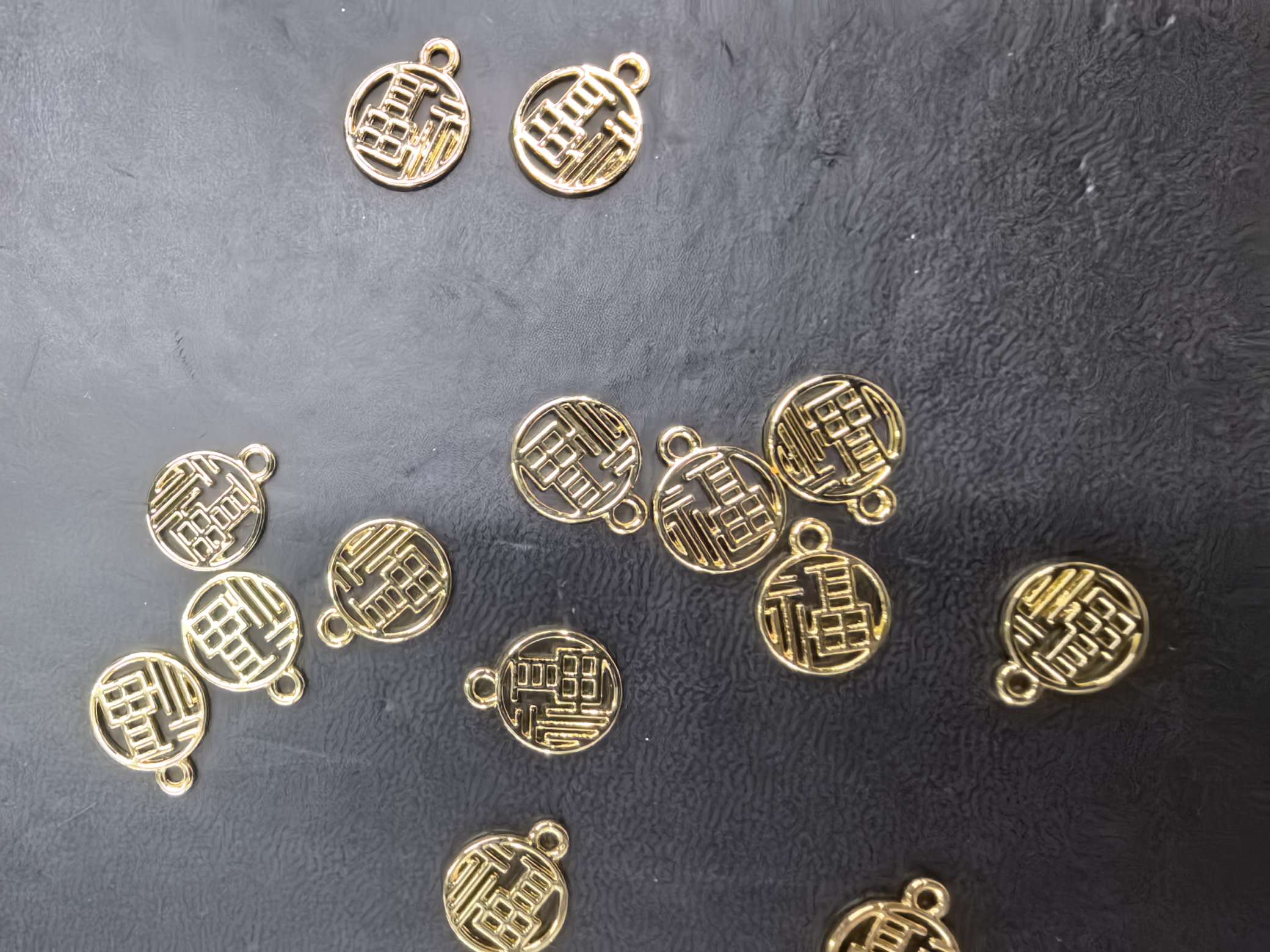 Alloy "Fu" character detail image 3