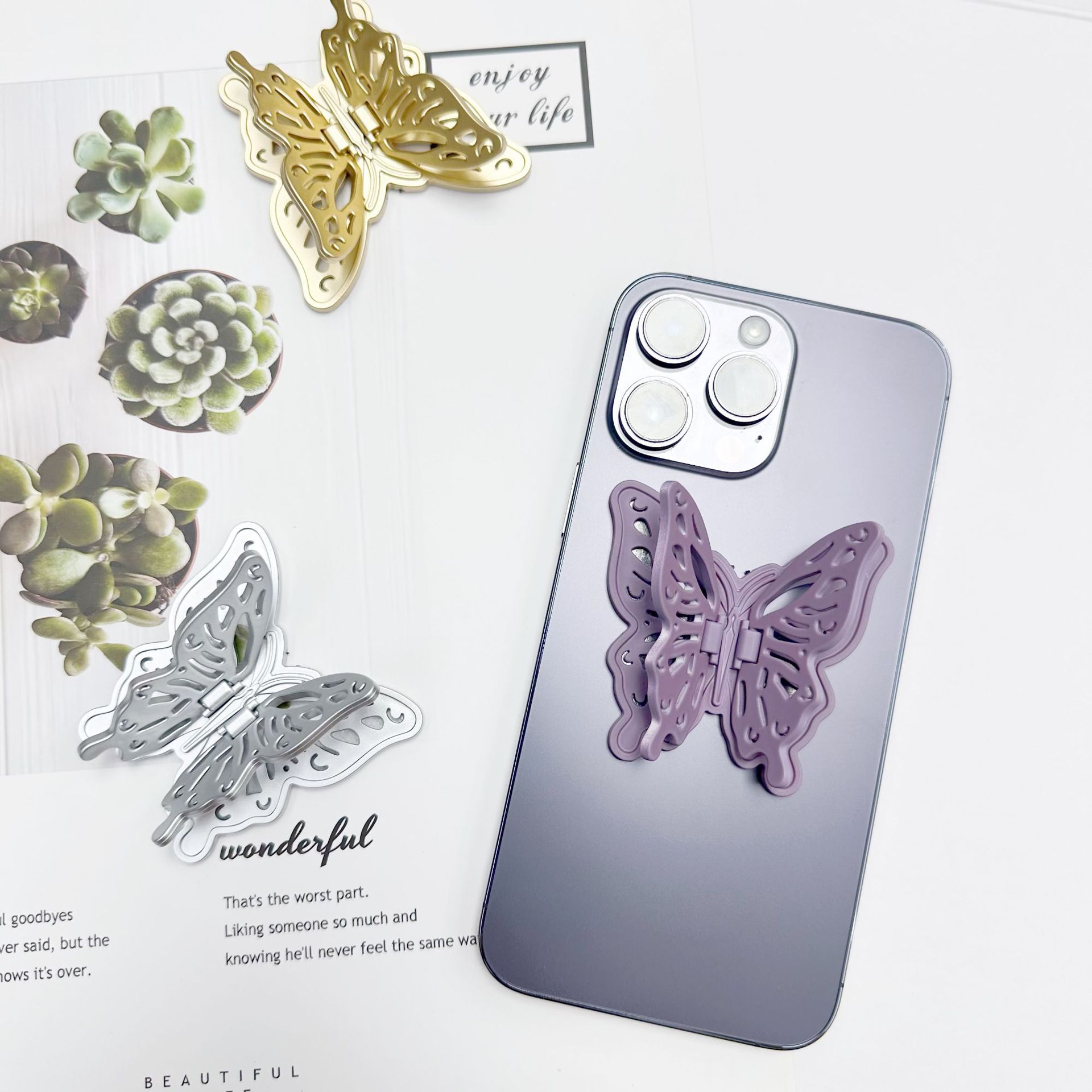 Factory direct supply of jewelry accessories, acrylic hollowed-out double-layer flapping butterfly headwear, hair accessories, clothing, mobile phone stands and backs