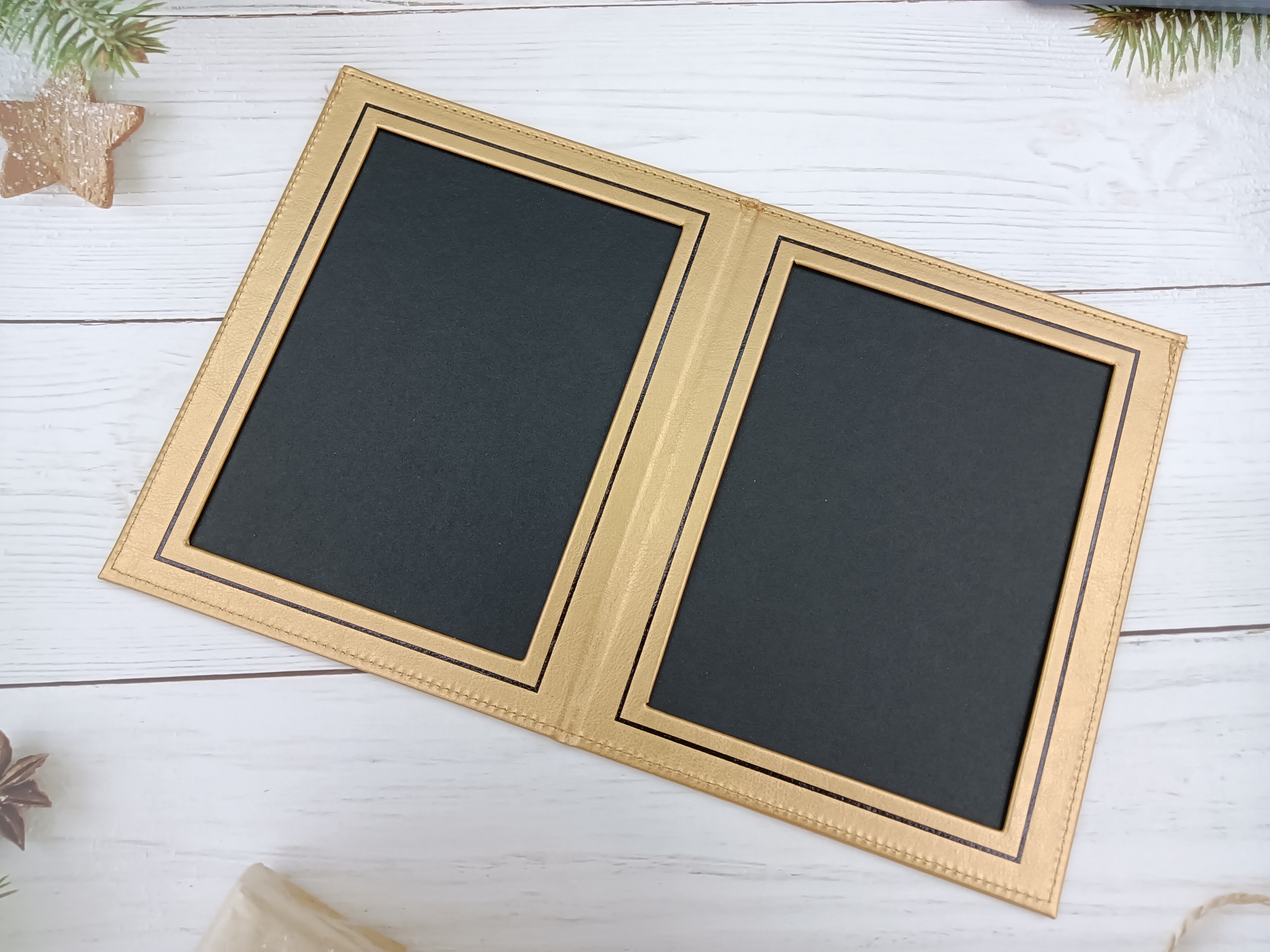 Dian Dian Stationery manufacturer's direct sales of certificate covers, PU certificate covers, customizable logo, gold and silver embossing, horizontal and vertical opening, multiple models and colors available details Picture